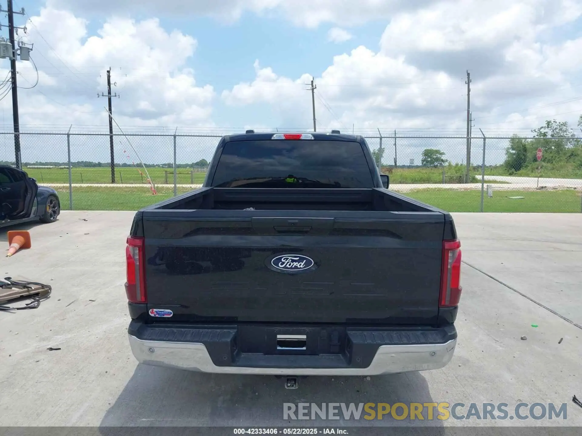 16 Photograph of a damaged car 1FTMF1L51RKE68012 FORD F-150 2024