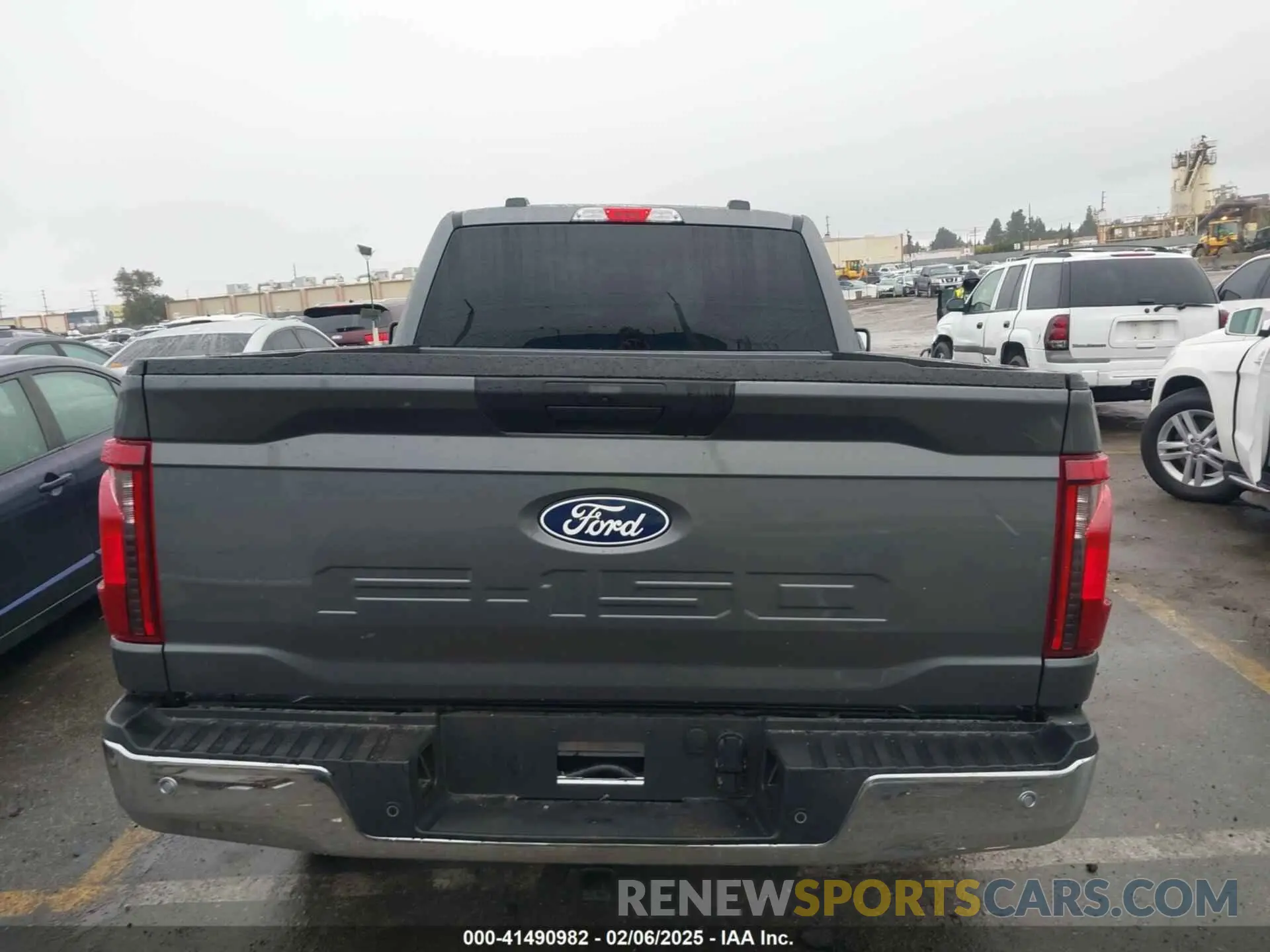 16 Photograph of a damaged car 1FTMF1L59RKF00396 FORD F-150 2024