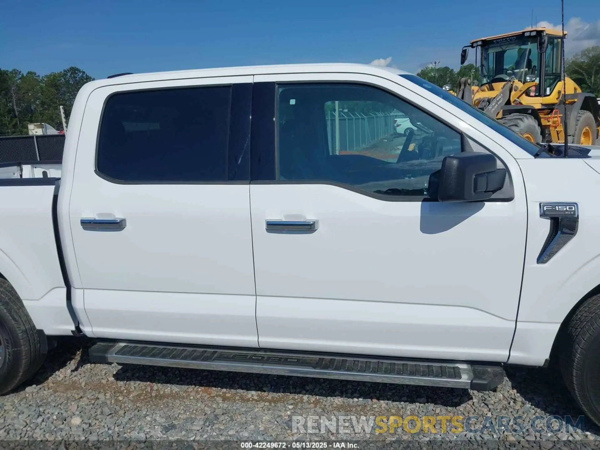 13 Photograph of a damaged car 1FTEW3KP7SKE05781 FORD F-150 2025