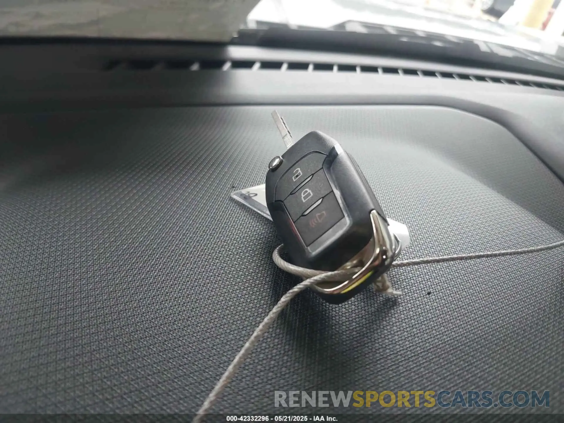 11 Photograph of a damaged car 1FTEW3LP9SKE07398 FORD F-150 2025
