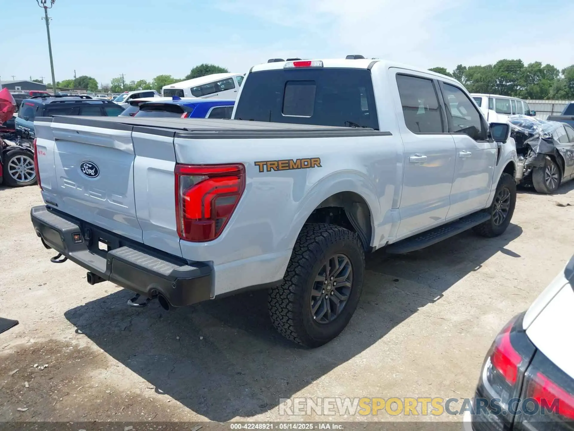 4 Photograph of a damaged car 1FTFW4L55SFA61206 FORD F-150 2025