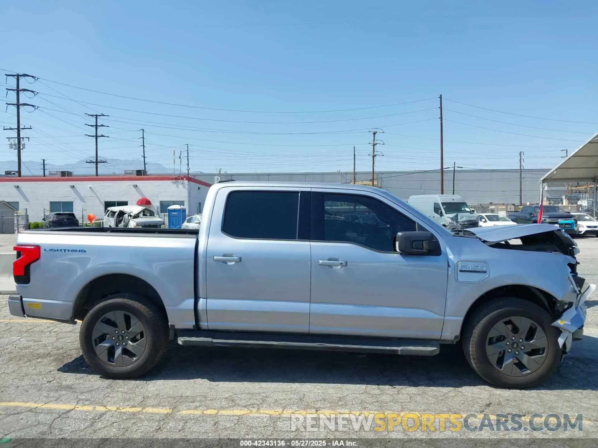 13 Photograph of a damaged car 1FT6W1EV0NWG05515 FORD F-150 LIGHTNING 2022