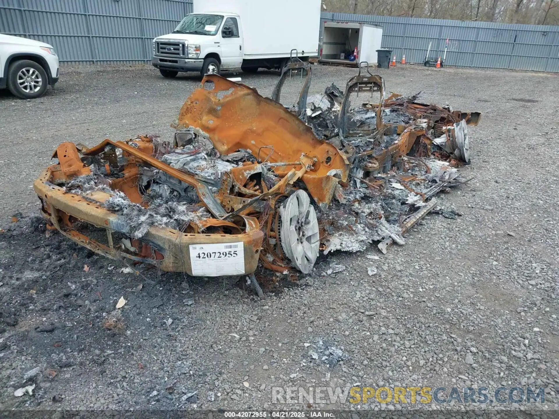 2 Photograph of a damaged car 1FT6W1EV8NWG14155 FORD F-150 LIGHTNING 2022