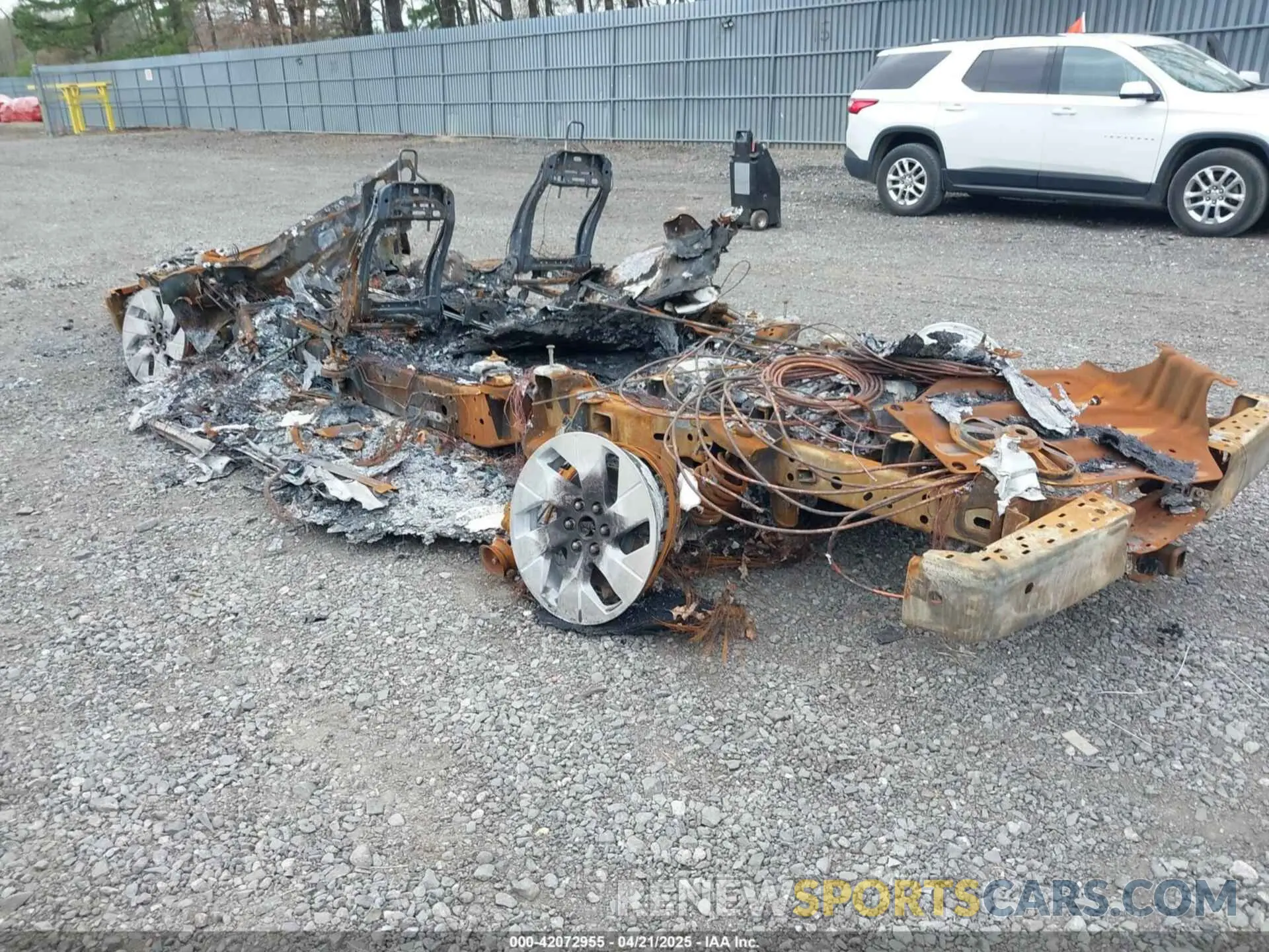 3 Photograph of a damaged car 1FT6W1EV8NWG14155 FORD F-150 LIGHTNING 2022