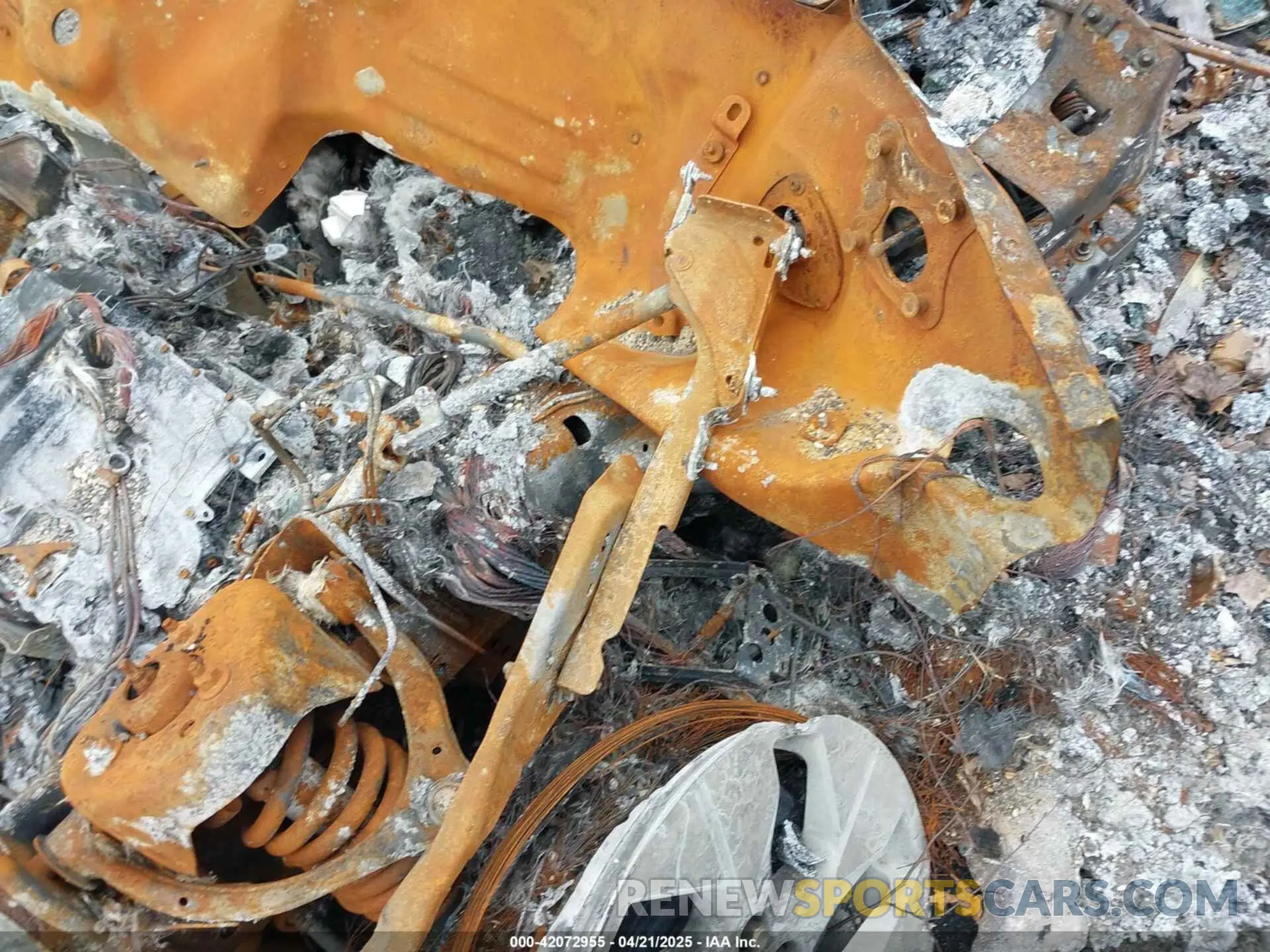 8 Photograph of a damaged car 1FT6W1EV8NWG14155 FORD F-150 LIGHTNING 2022