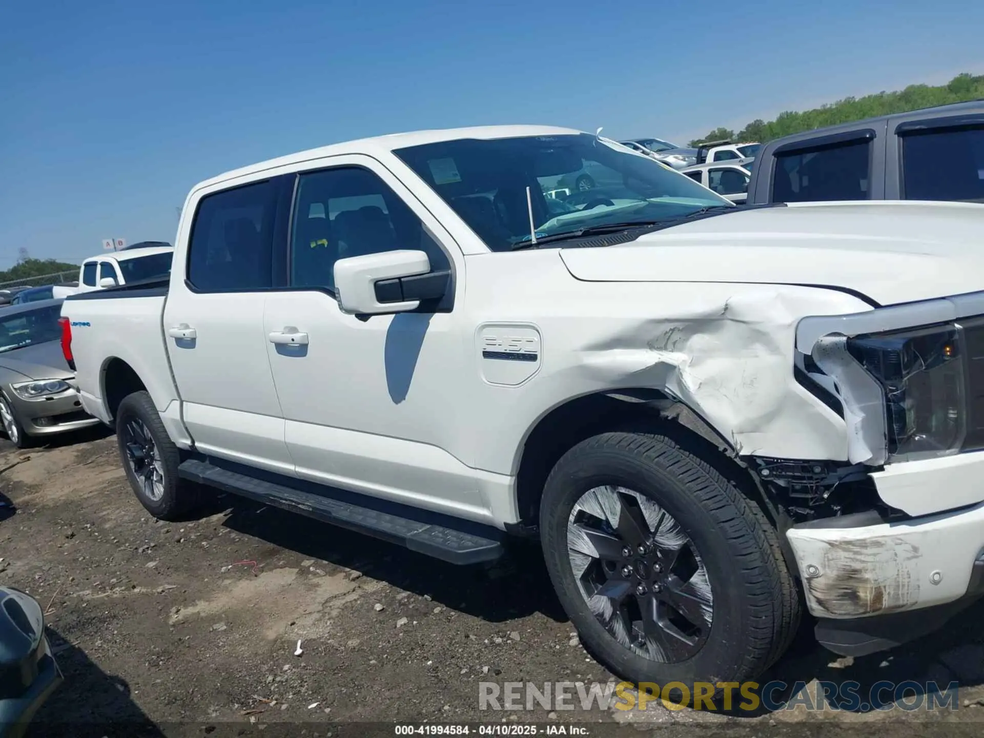 13 Photograph of a damaged car 1FTVW1EL3NWG16227 FORD F-150 LIGHTNING 2022