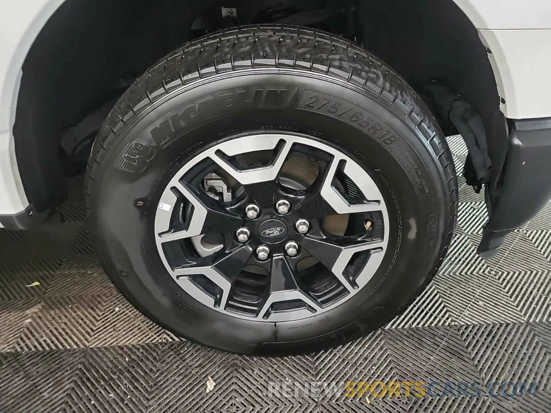 5 Photograph of a damaged car 1FTVW1EL5NWG14804 FORD F-150 LIGHTNING 2022