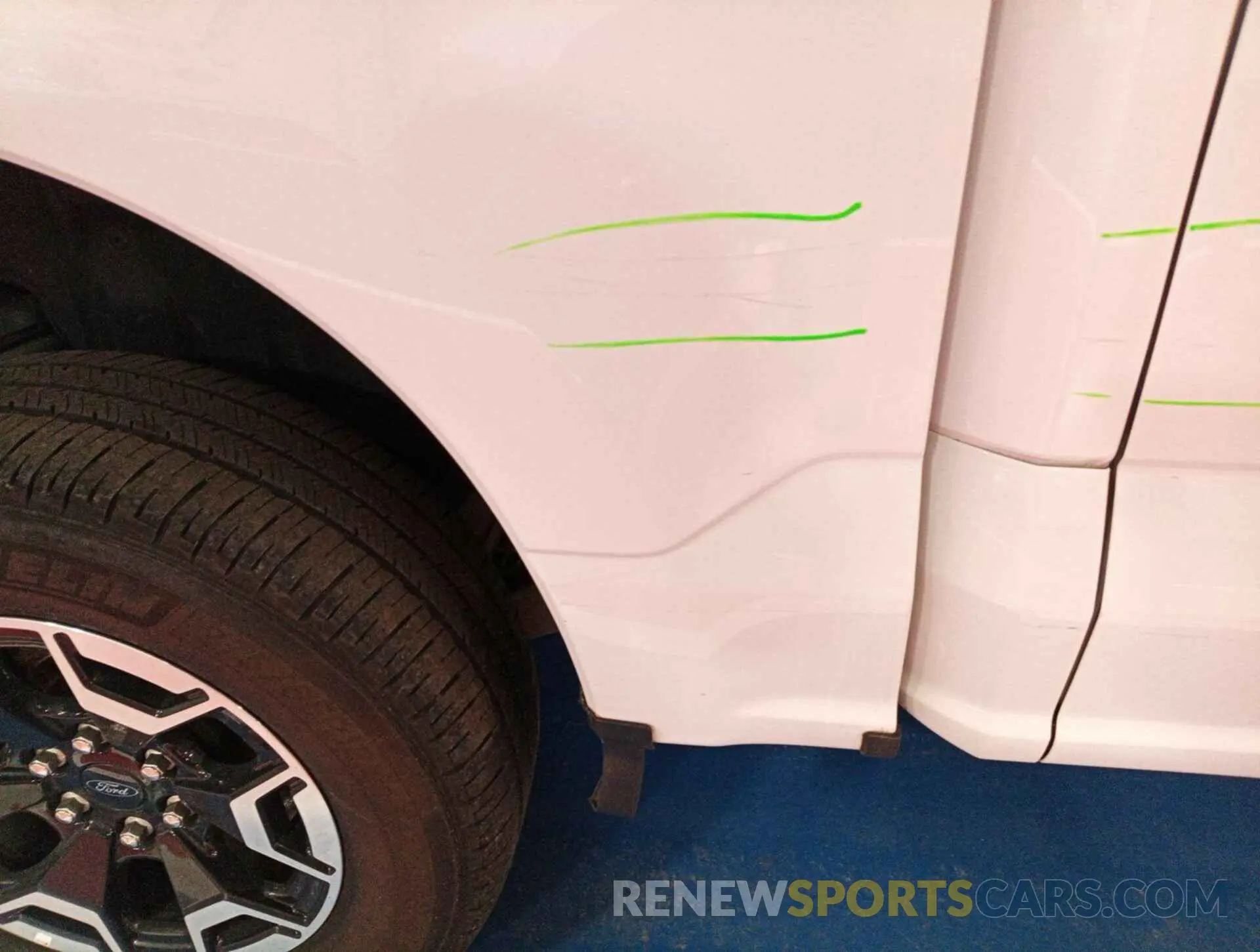 24 Photograph of a damaged car 1FTVW1EL6NWG14889 FORD F-150 LIGHTNING 2022