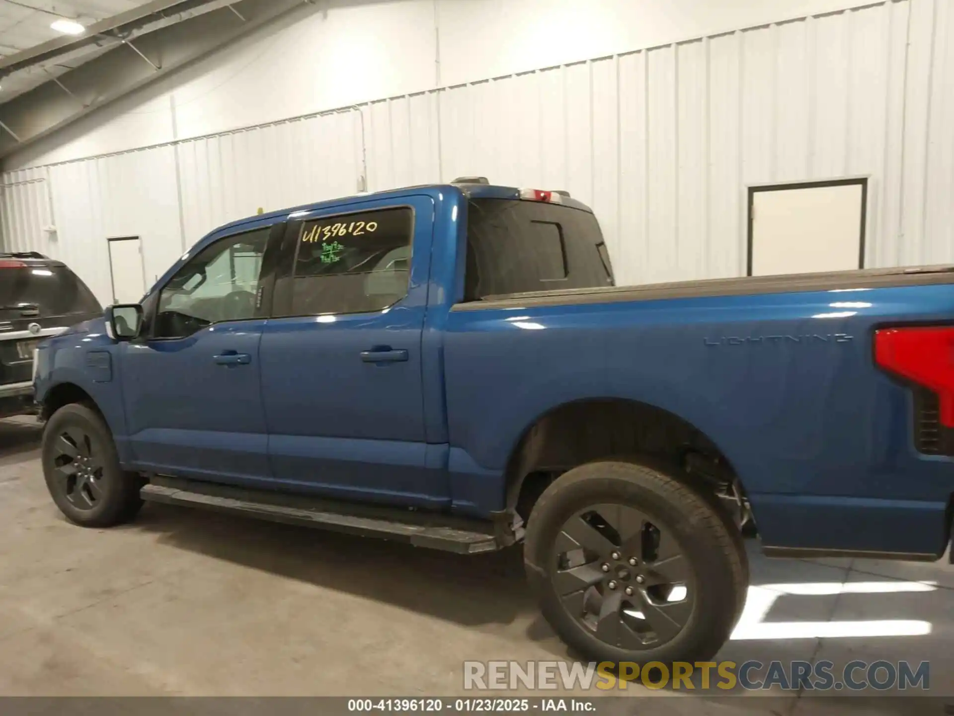 14 Photograph of a damaged car 1FTVW1EL7NWG15923 FORD F-150 LIGHTNING 2022