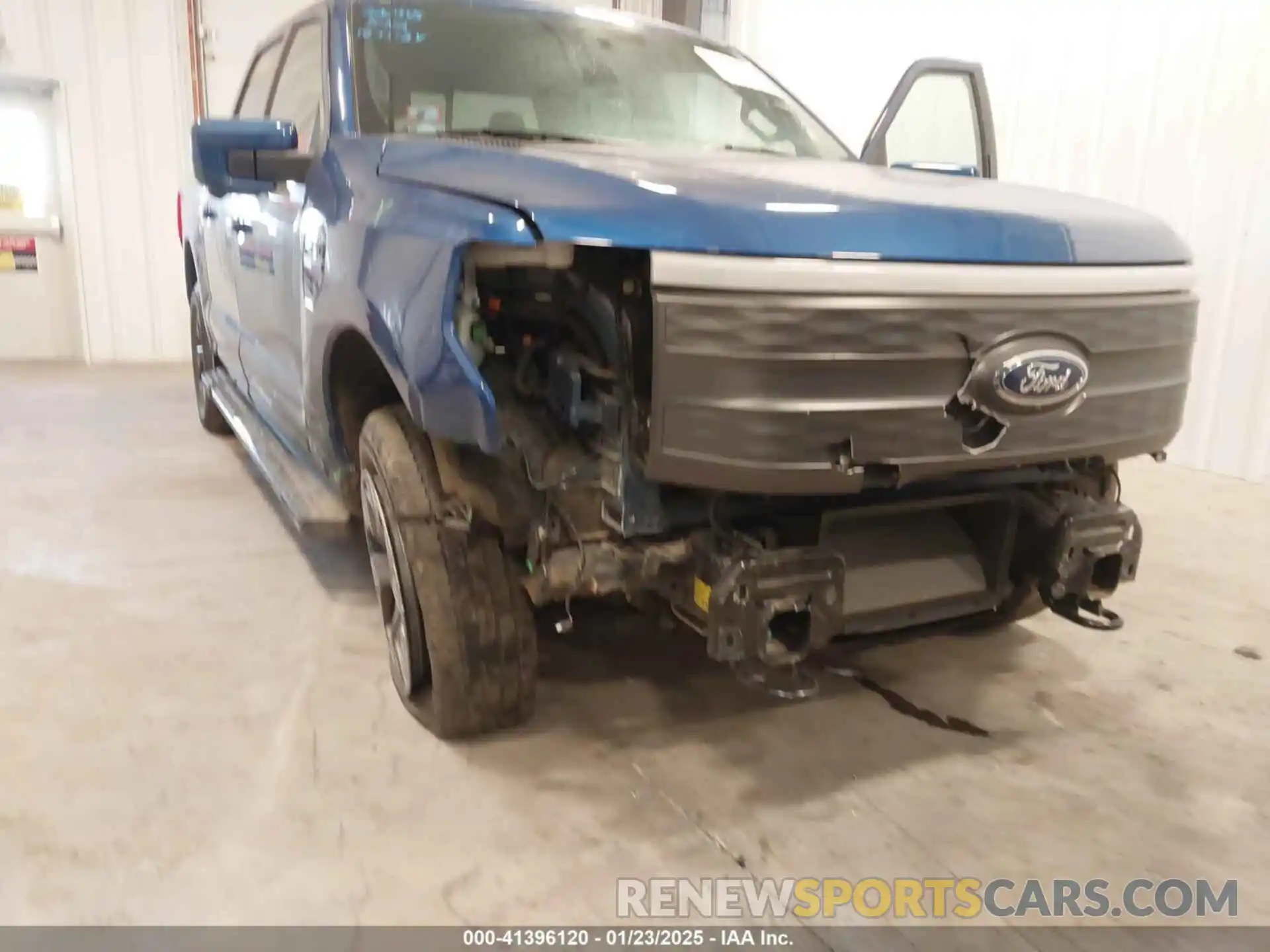 6 Photograph of a damaged car 1FTVW1EL7NWG15923 FORD F-150 LIGHTNING 2022