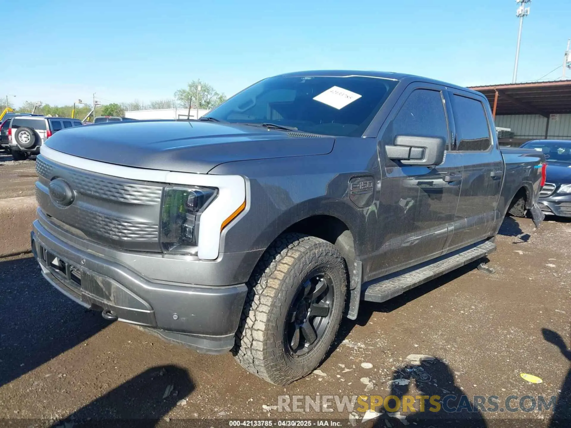 2 Photograph of a damaged car 1FTVW1EL8NWG02095 FORD F-150 LIGHTNING 2022