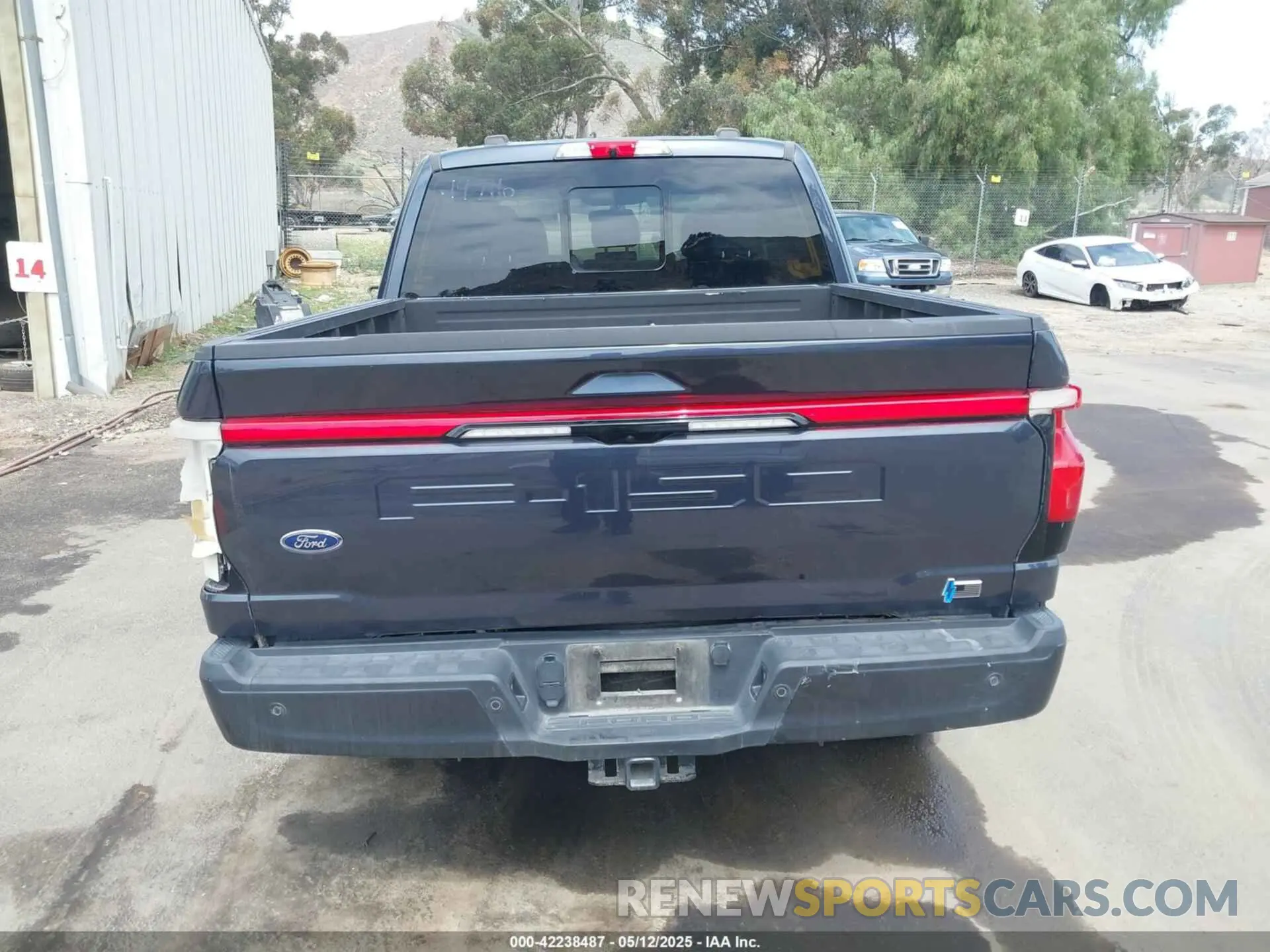 15 Photograph of a damaged car 1FTVW1EL8NWG14716 FORD F-150 LIGHTNING 2022