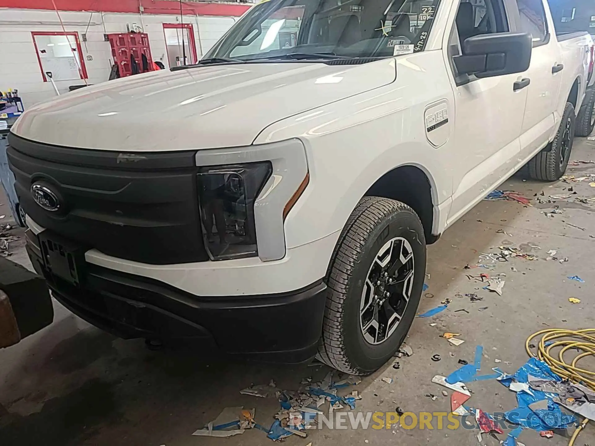 5 Photograph of a damaged car 1FTVW1ELXNWG14877 FORD F-150 LIGHTNING 2022