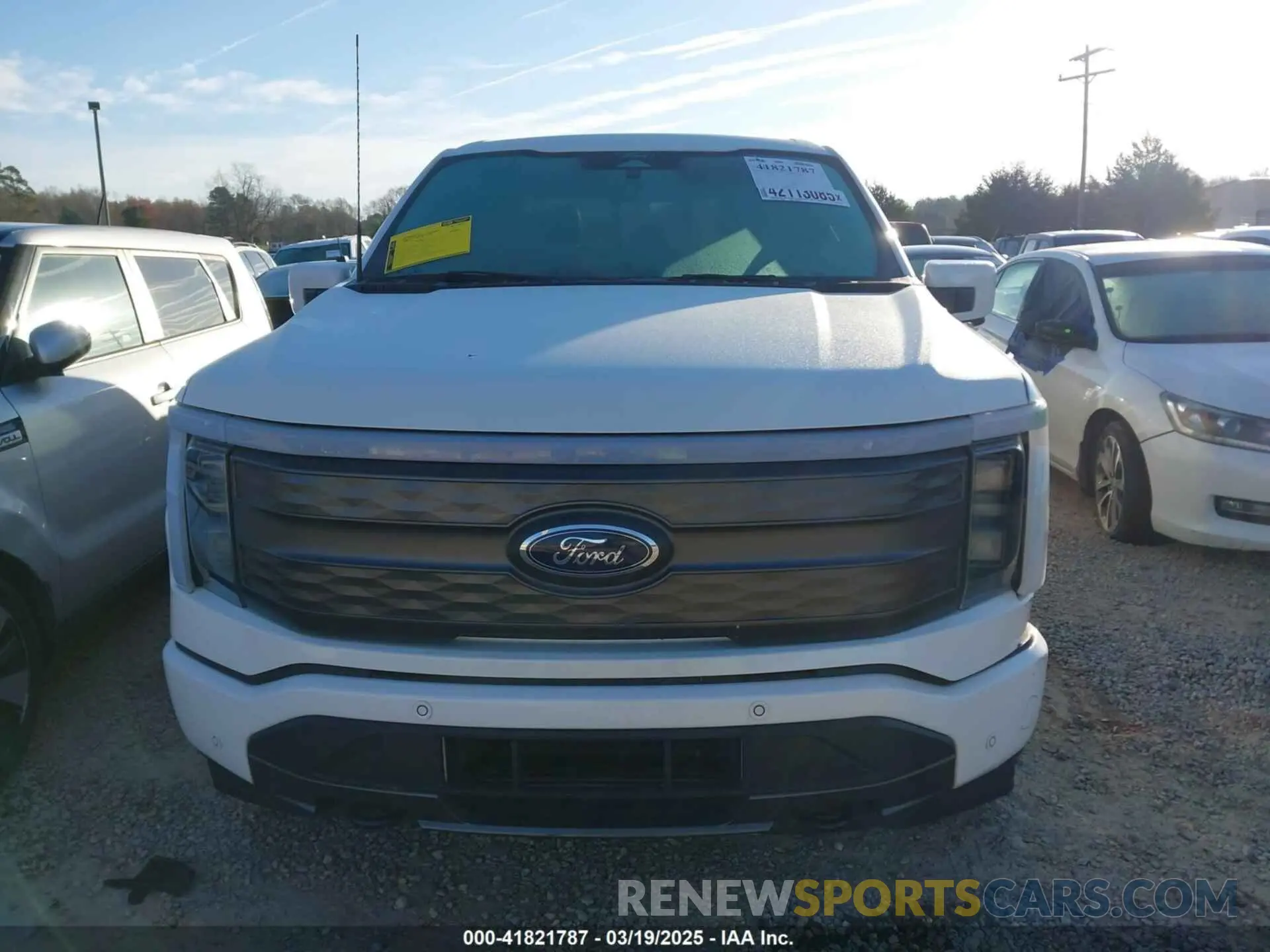 13 Photograph of a damaged car 1FTVW1EV4NWG04301 FORD F-150 LIGHTNING 2022