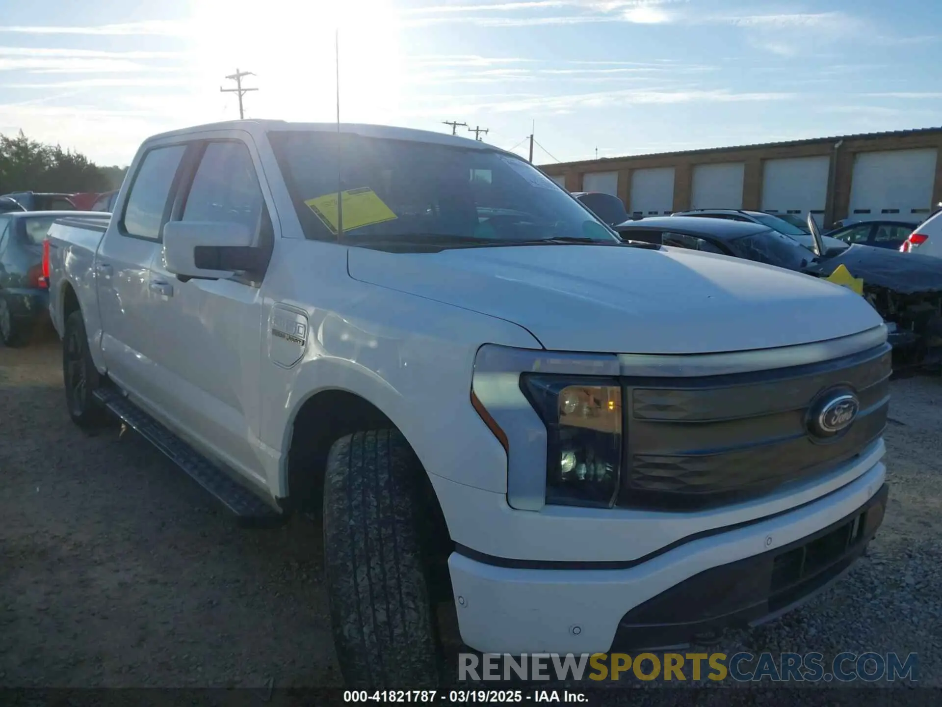 14 Photograph of a damaged car 1FTVW1EV4NWG04301 FORD F-150 LIGHTNING 2022