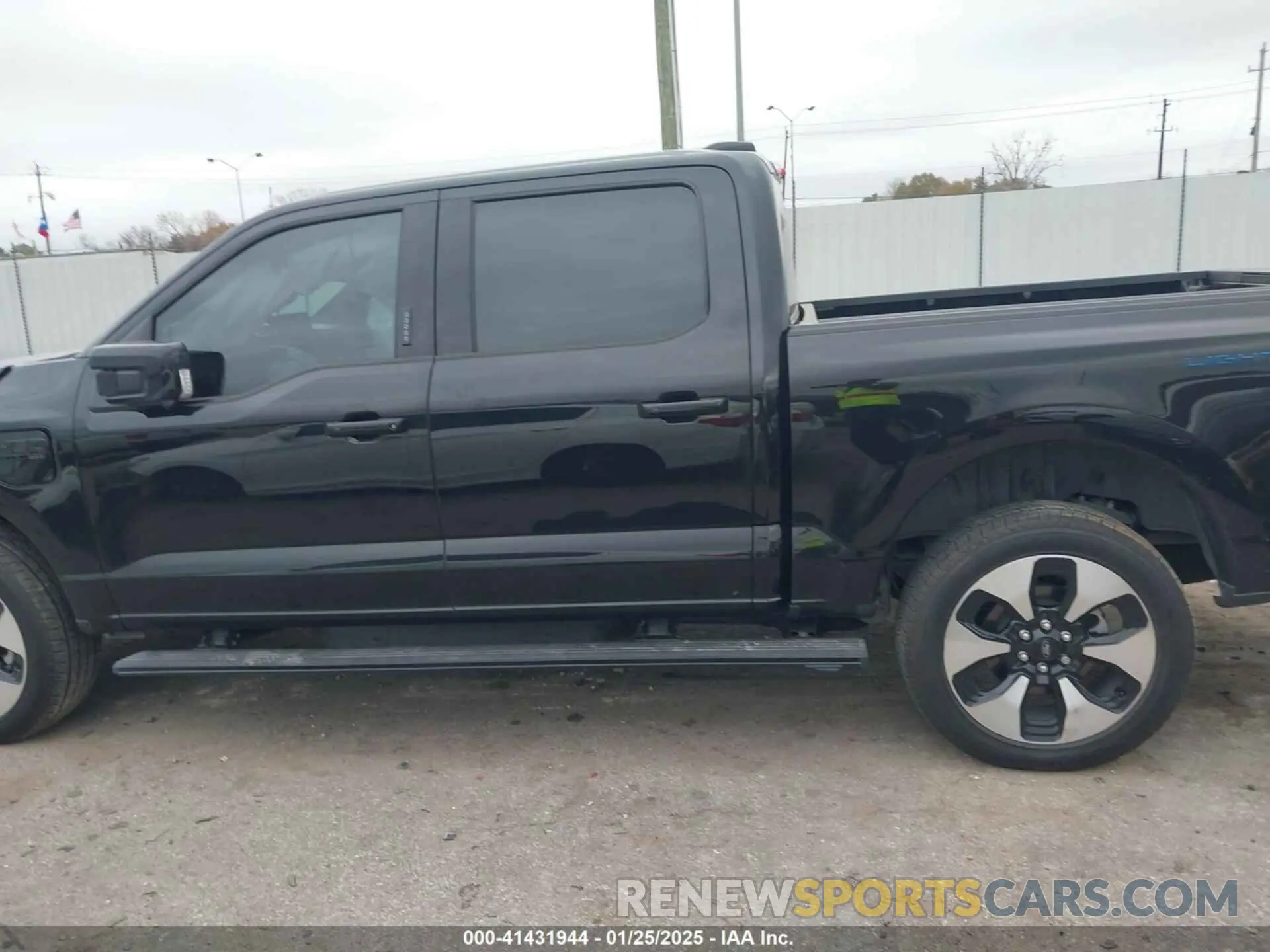 13 Photograph of a damaged car 1FT6W1EV0PWG16176 FORD F-150 LIGHTNING 2023