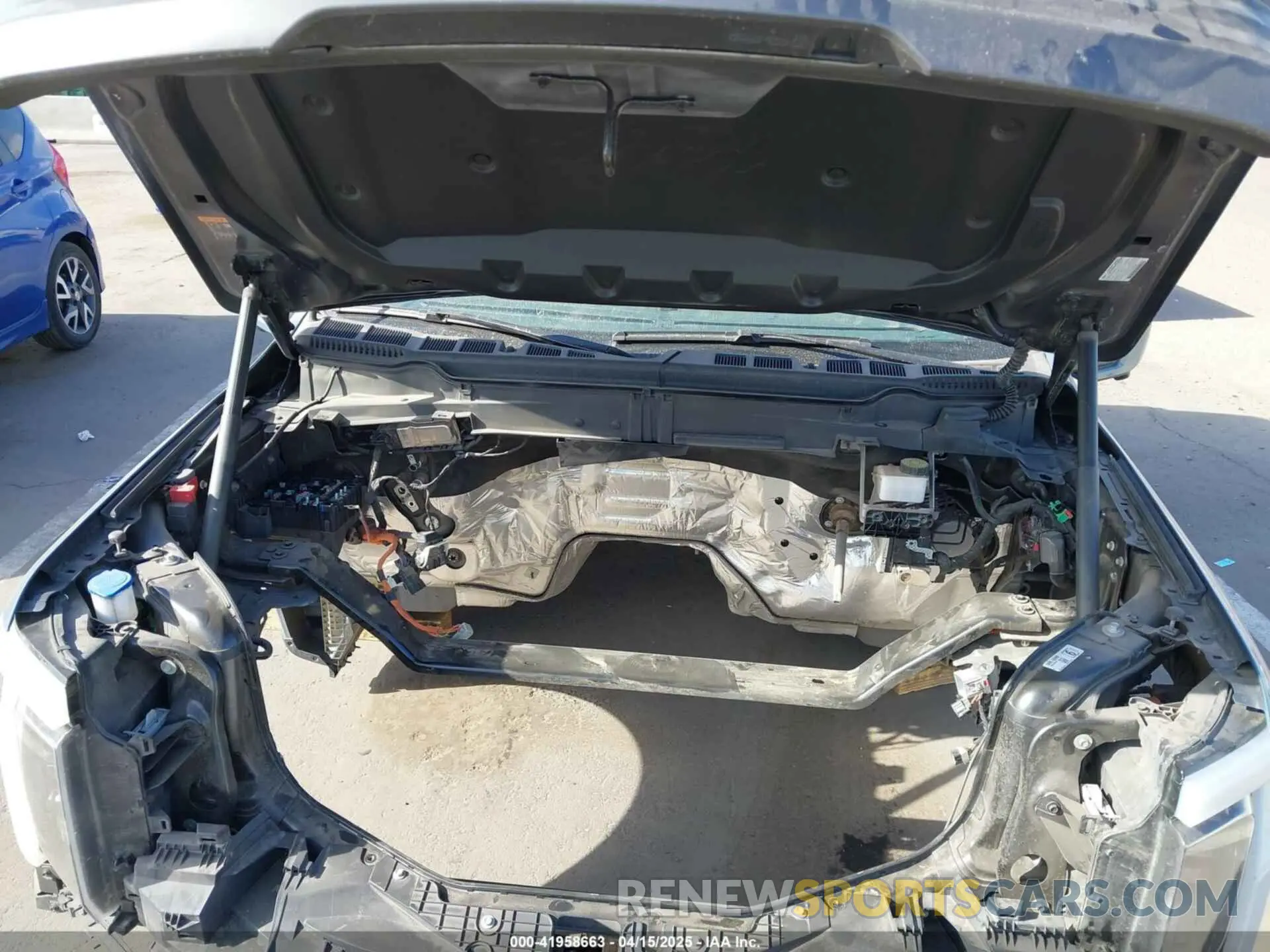 10 Photograph of a damaged car 1FT6W1EV0PWG50635 FORD F-150 LIGHTNING 2023