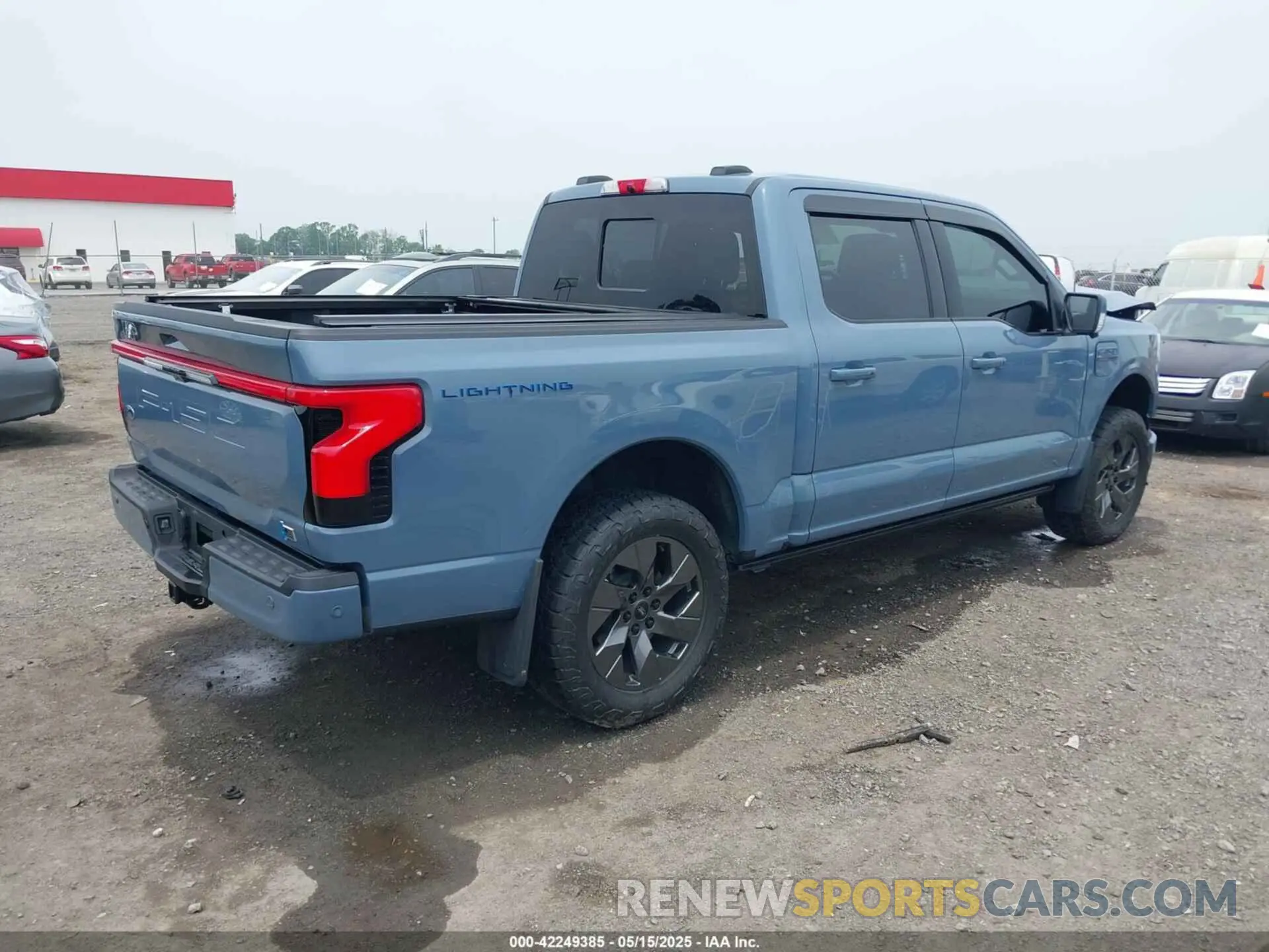 4 Photograph of a damaged car 1FT6W1EVXPWG53591 FORD F-150 LIGHTNING 2023