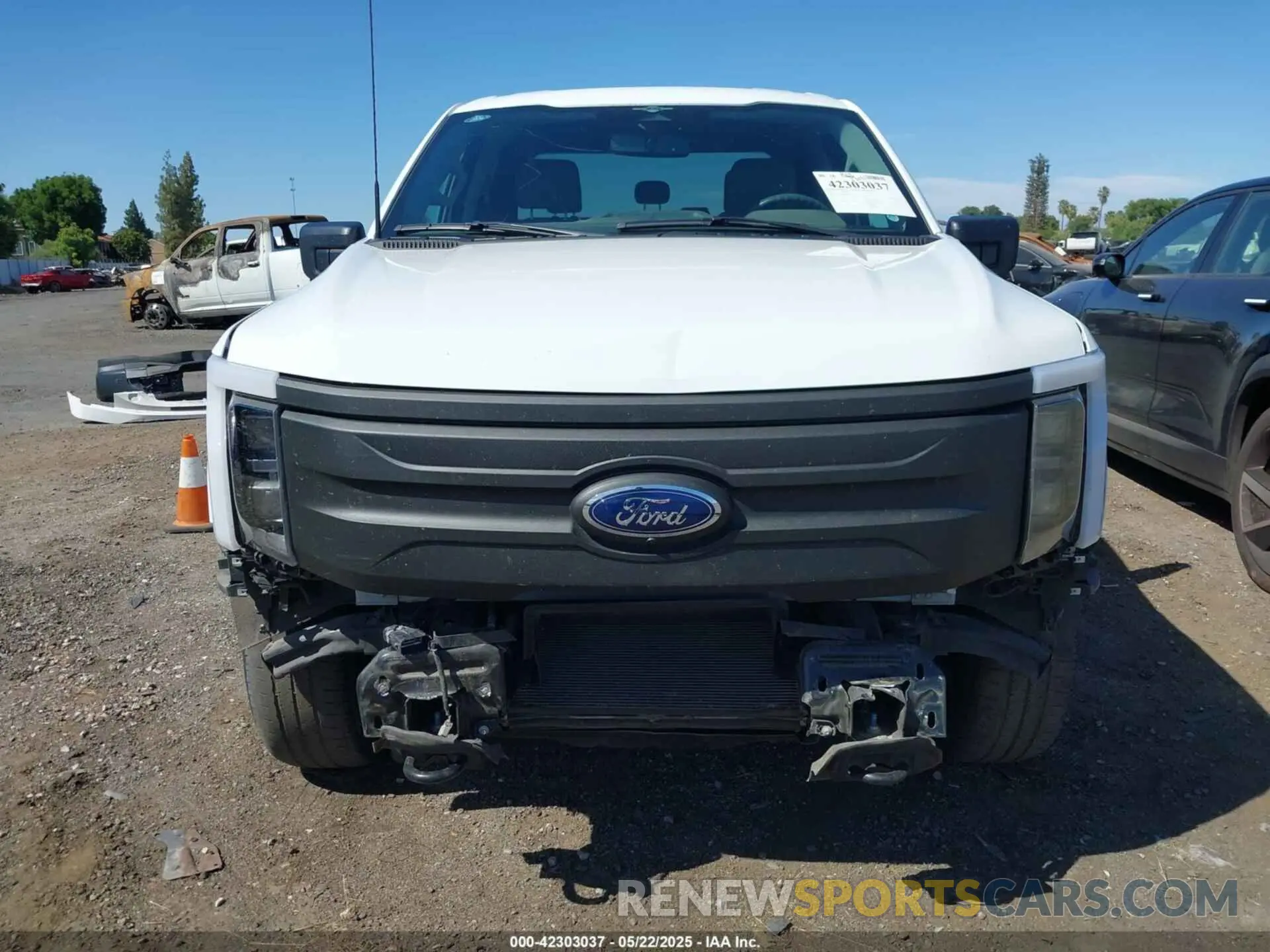 13 Photograph of a damaged car 1FTVW1EL0PWG13871 FORD F-150 LIGHTNING 2023