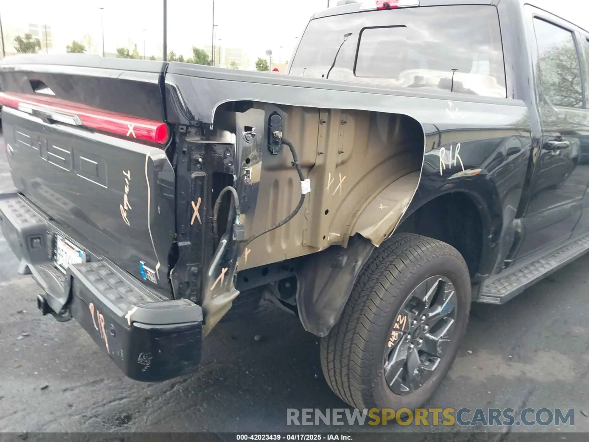 12 Photograph of a damaged car 1FTVW1EL0PWG29715 FORD F-150 LIGHTNING 2023