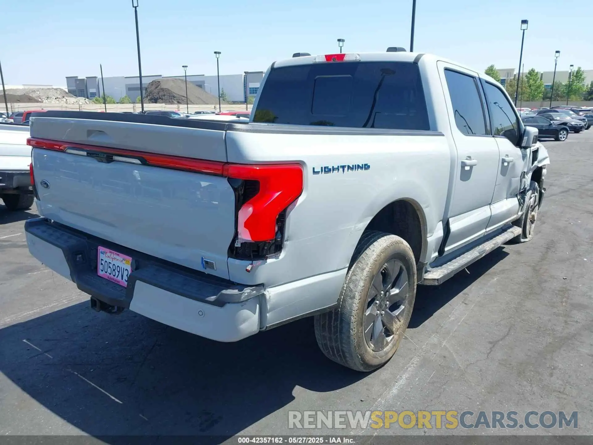 4 Photograph of a damaged car 1FTVW1EL3PWG20829 FORD F-150 LIGHTNING 2023