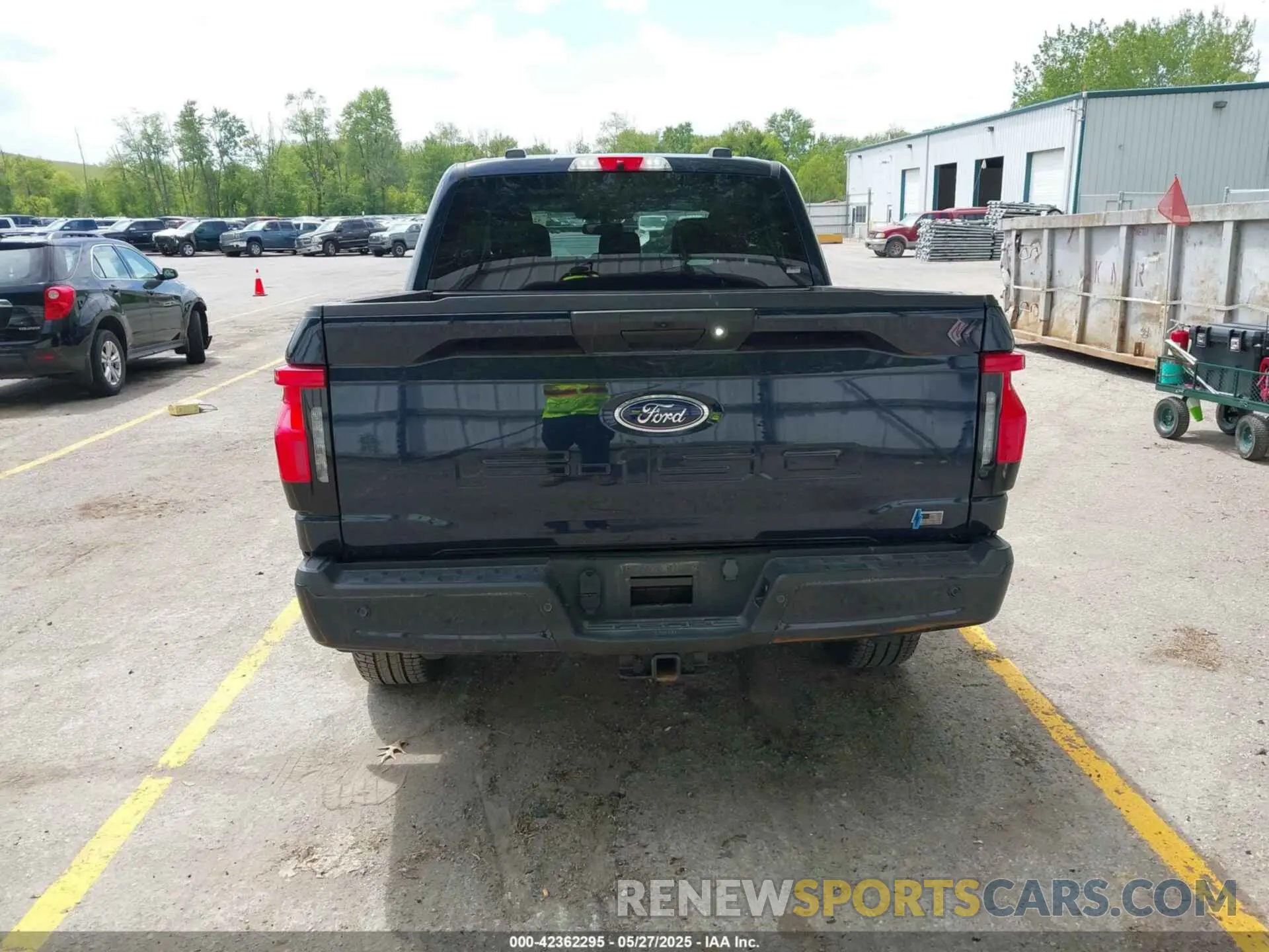 16 Photograph of a damaged car 1FTVW1EL6PWG30061 FORD F-150 LIGHTNING 2023