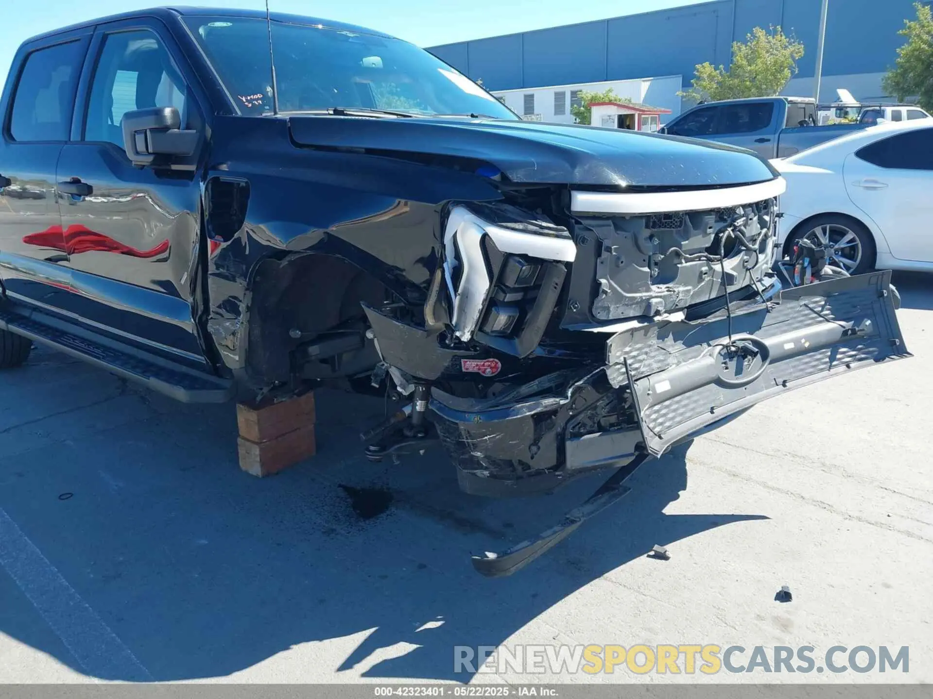 6 Photograph of a damaged car 1FTVW1EL6PWG60080 FORD F-150 LIGHTNING 2023
