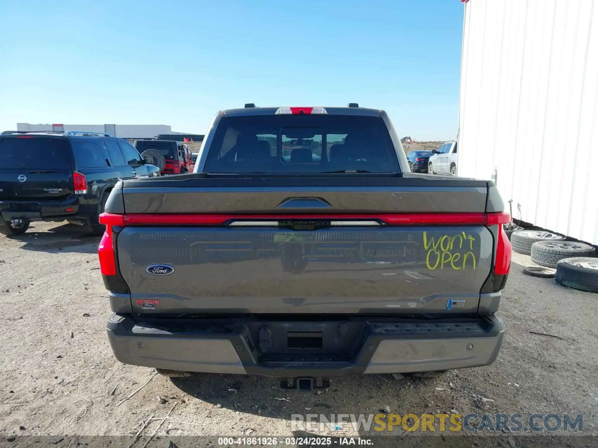 17 Photograph of a damaged car 1FTVW1EL8PWG06781 FORD F-150 LIGHTNING 2023