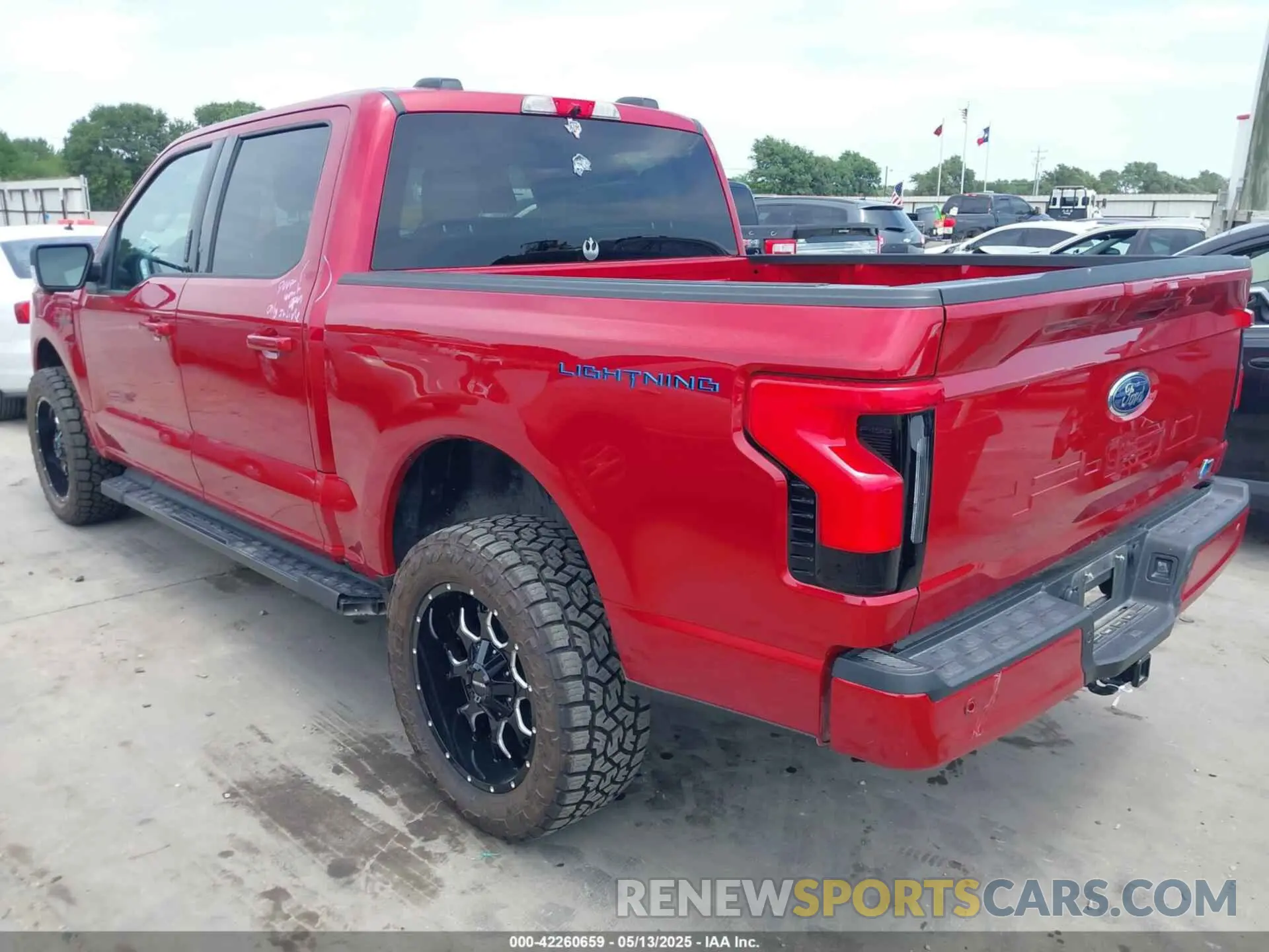 3 Photograph of a damaged car 1FTVW1EL8PWG33656 FORD F-150 LIGHTNING 2023