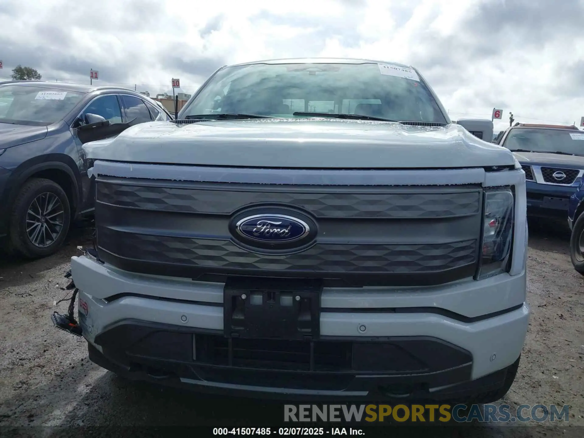 13 Photograph of a damaged car 1FTVW1EV3PWG60491 FORD F-150 LIGHTNING 2023