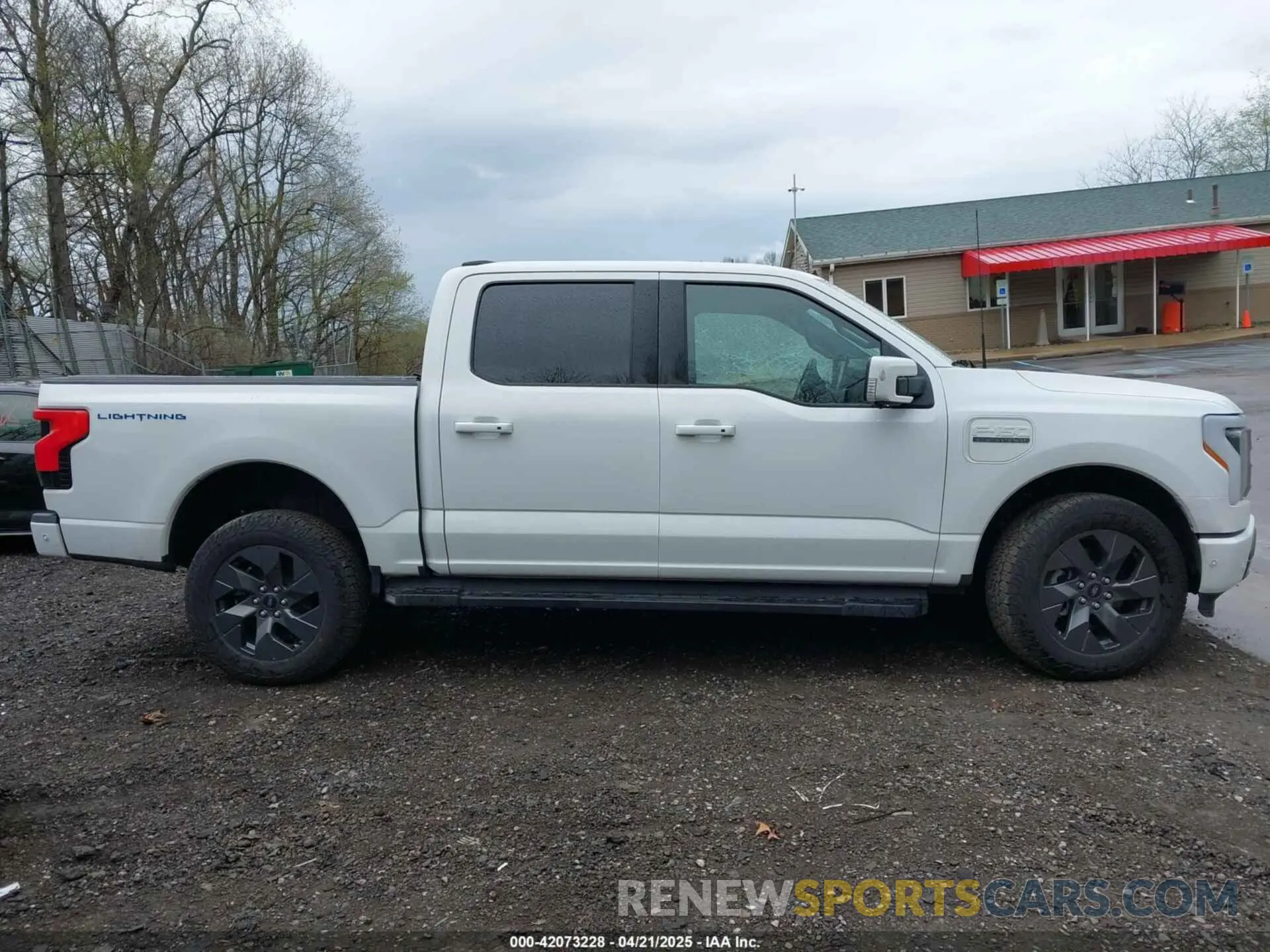 13 Photograph of a damaged car 1FTVW1EVXPWG27360 FORD F-150 LIGHTNING 2023