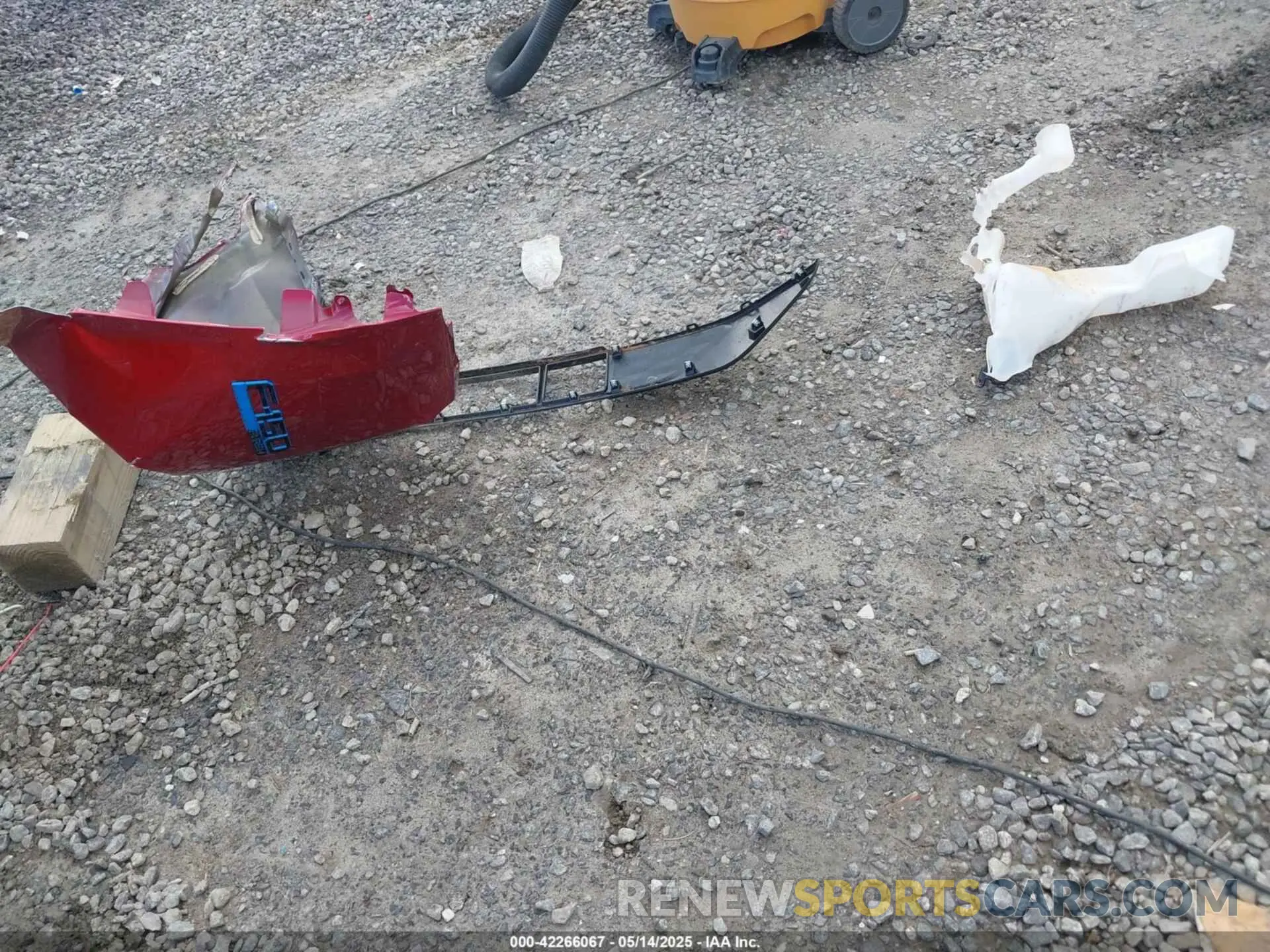 12 Photograph of a damaged car 1FT6W3L7XRWG02773 FORD F-150 LIGHTNING 2024
