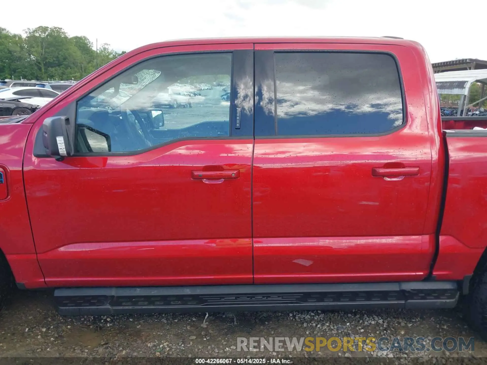 15 Photograph of a damaged car 1FT6W3L7XRWG02773 FORD F-150 LIGHTNING 2024