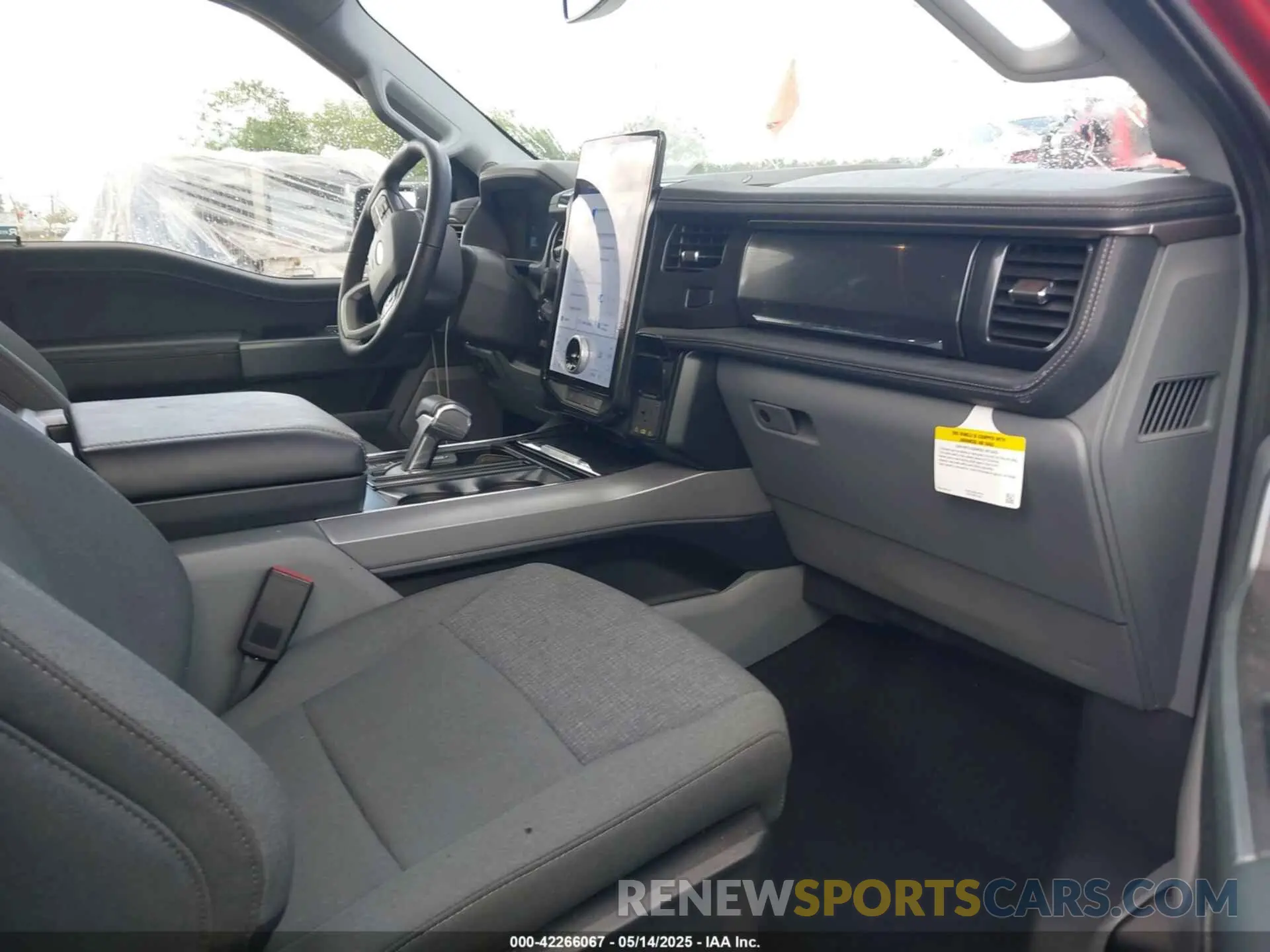 5 Photograph of a damaged car 1FT6W3L7XRWG02773 FORD F-150 LIGHTNING 2024