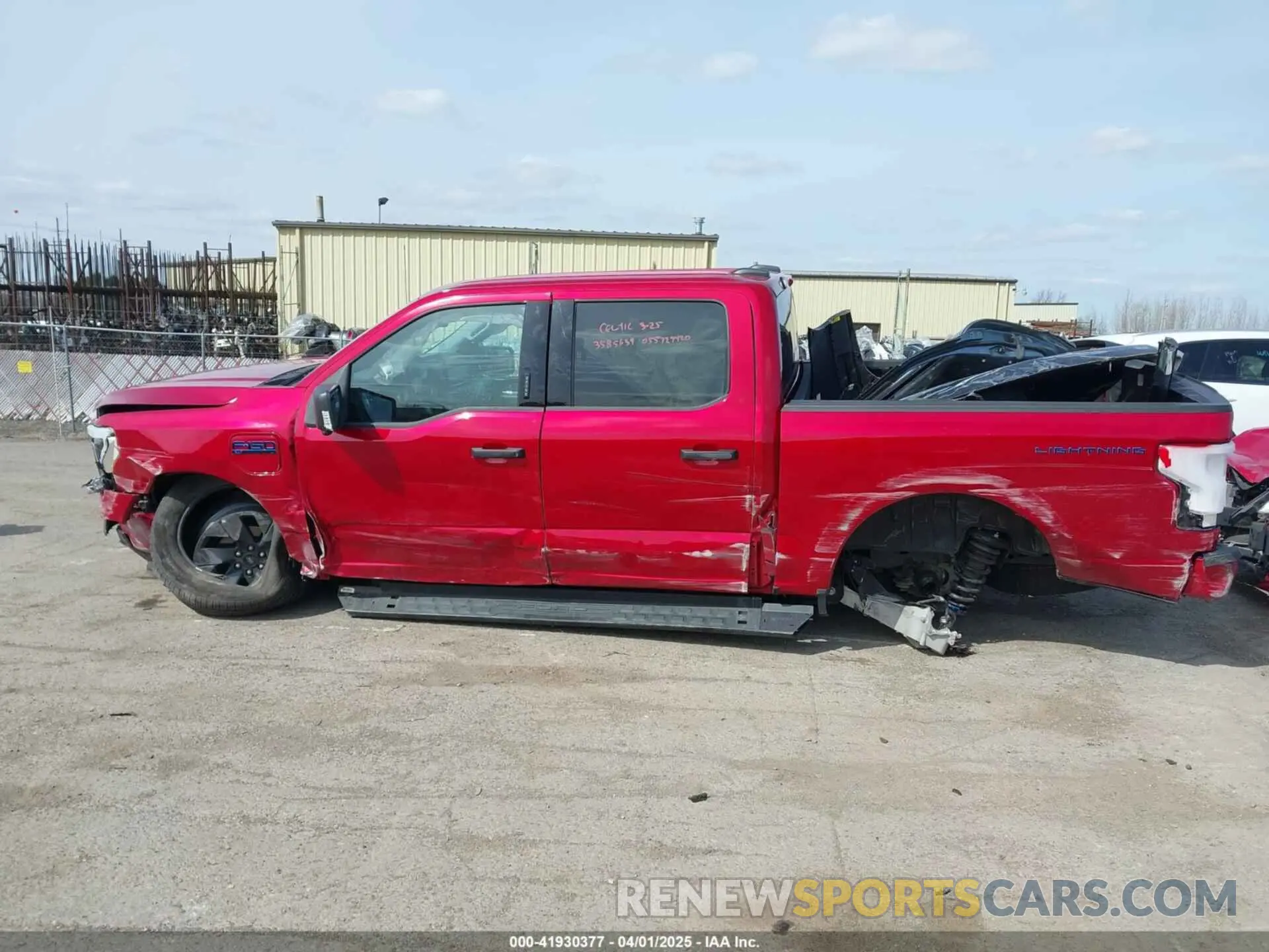 13 Photograph of a damaged car 1FTVW3LK1RWG06162 FORD F-150 LIGHTNING 2024