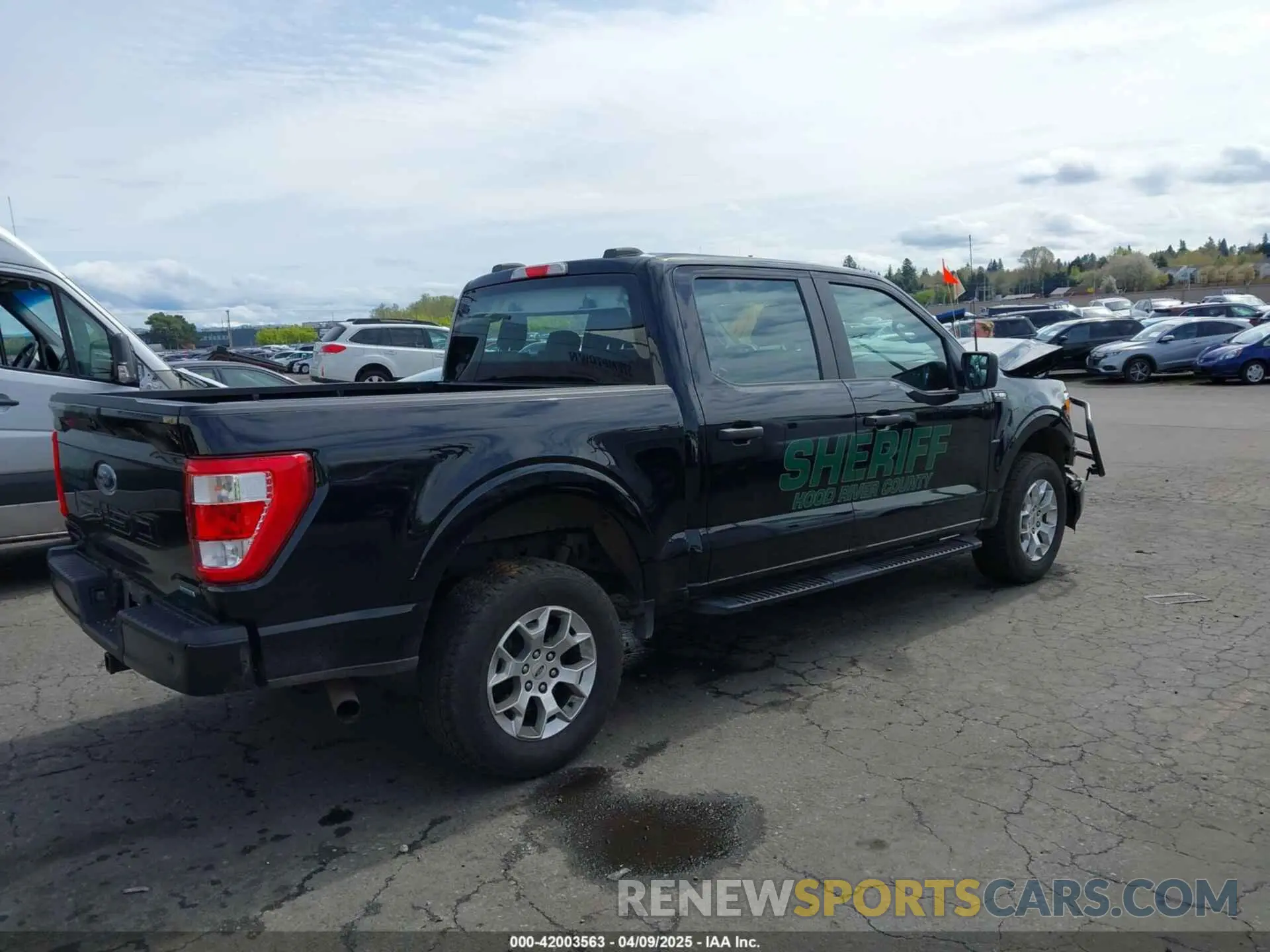 4 Photograph of a damaged car 1FTFW1P89NKE64247 FORD F-150 POLICE RESPONDER 2022