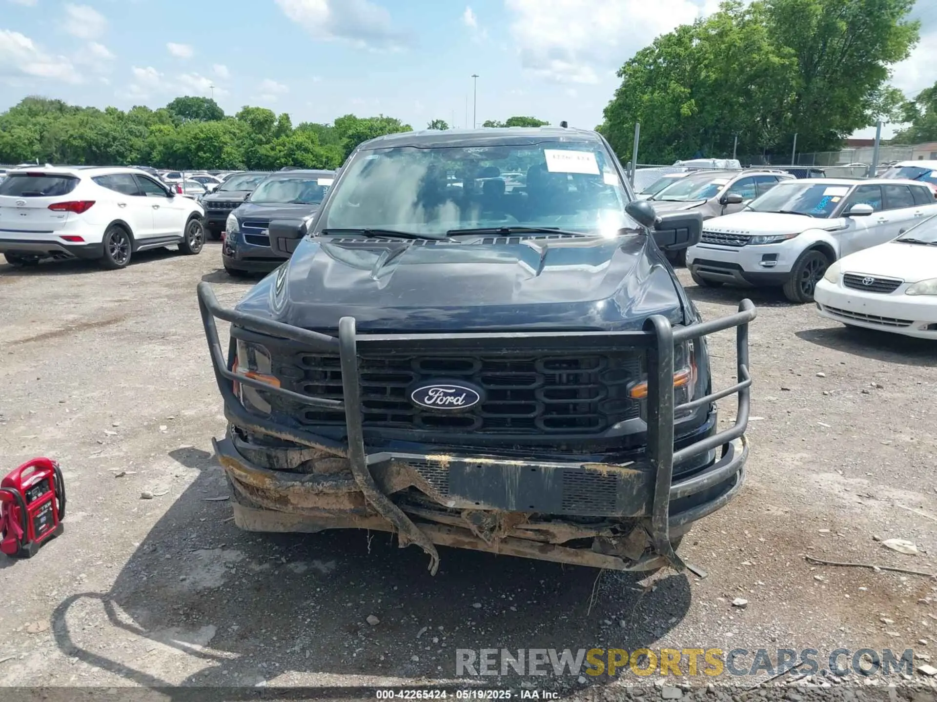 12 Photograph of a damaged car 1FTFW1P8XRKE03981 FORD F-150 POLICE RESPONDER 2024
