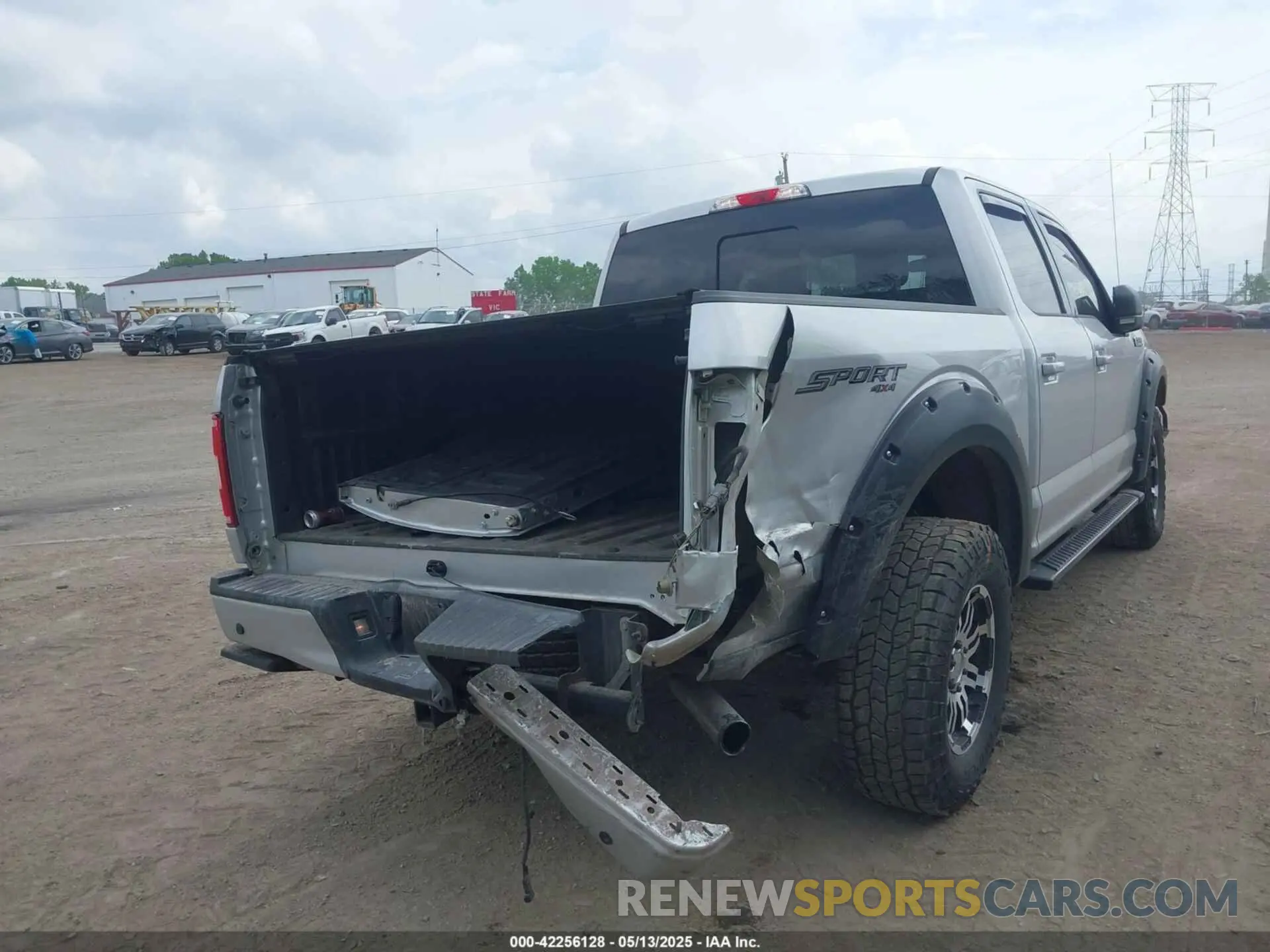 4 Photograph of a damaged car 1FCEW1EP3KFA58961 FORD F-150 SERIES 2019