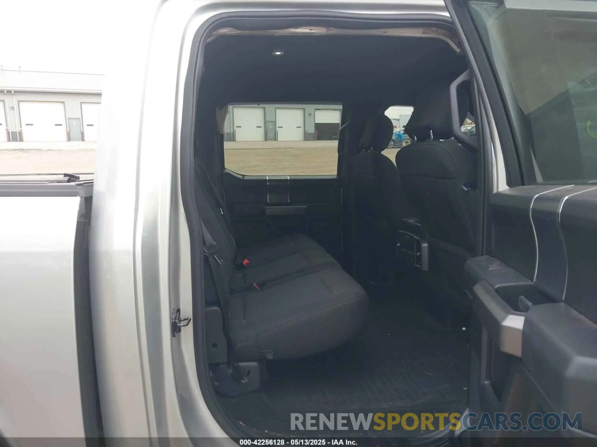 8 Photograph of a damaged car 1FCEW1EP3KFA58961 FORD F-150 SERIES 2019