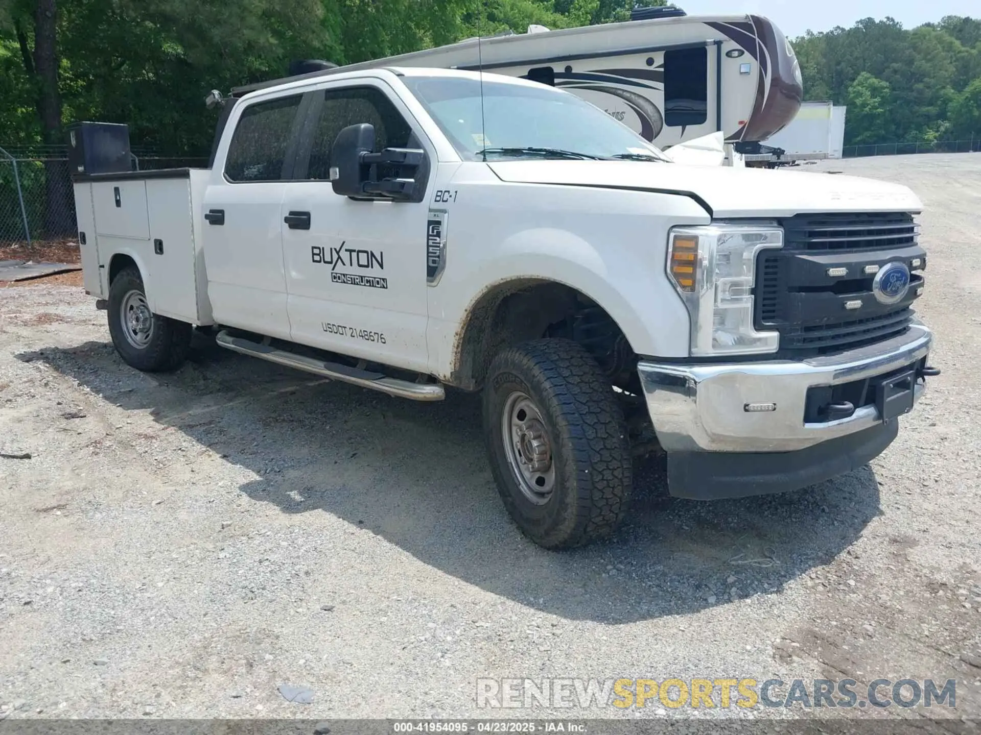 1 Photograph of a damaged car 1FD7W2B6XKEF85326 FORD F-250 2019