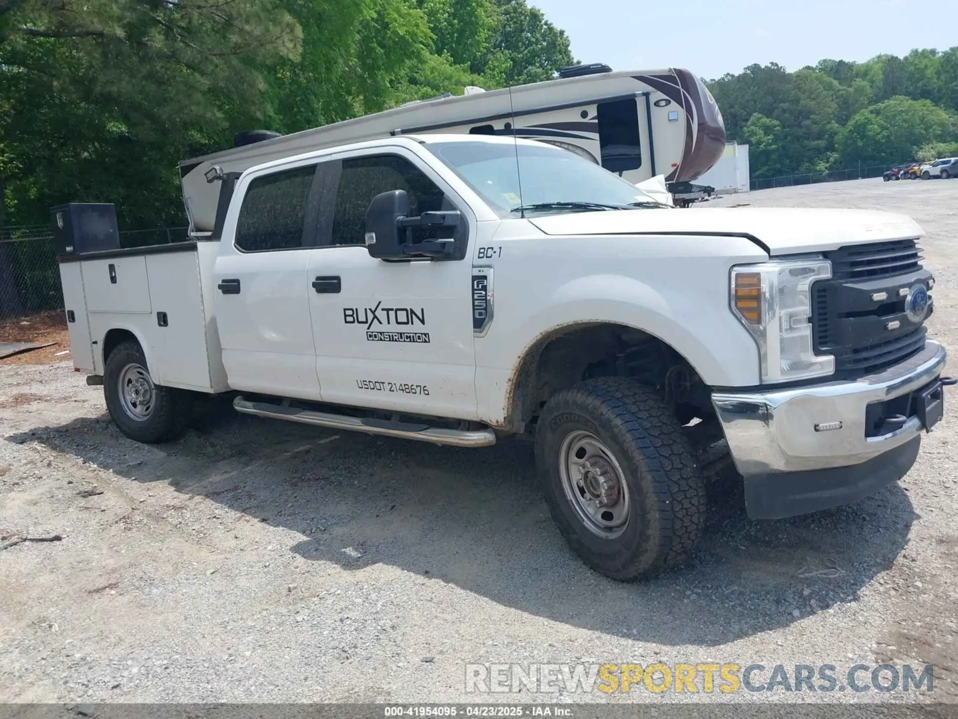 13 Photograph of a damaged car 1FD7W2B6XKEF85326 FORD F-250 2019