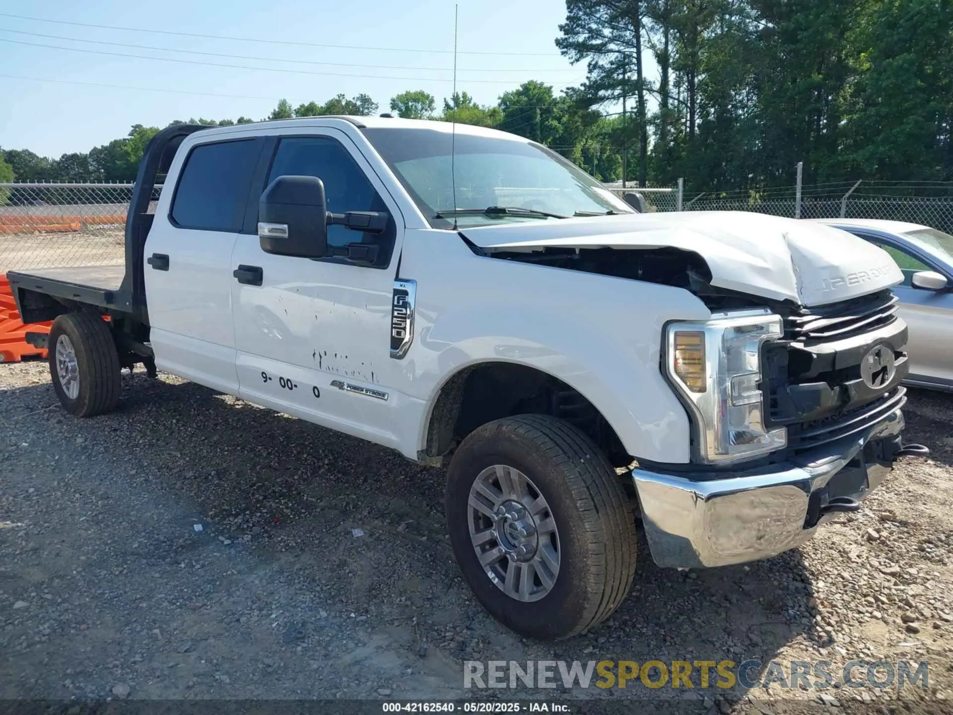 1 Photograph of a damaged car 1FD7W2BT3KEE14424 FORD F-250 2019