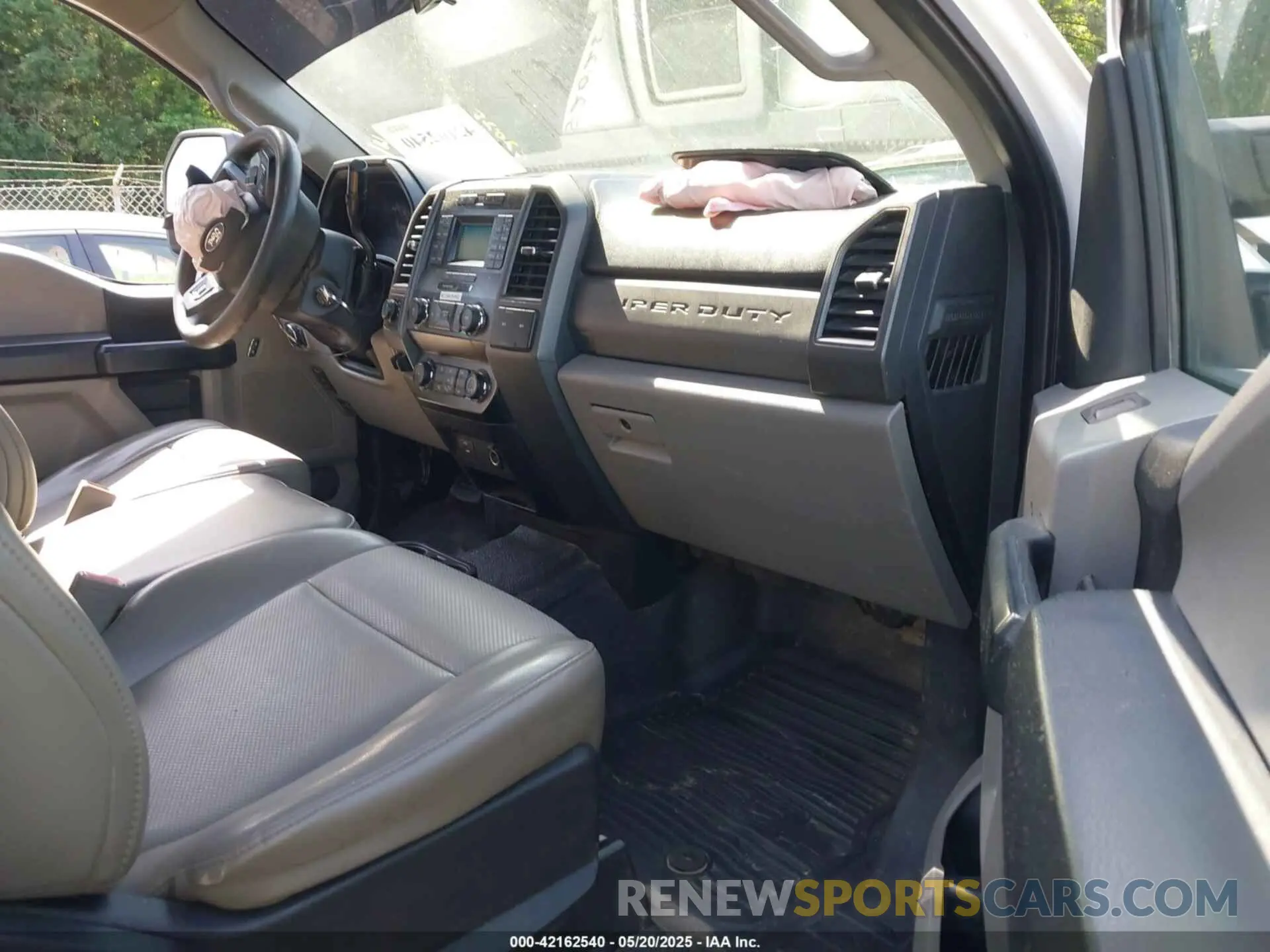 5 Photograph of a damaged car 1FD7W2BT3KEE14424 FORD F-250 2019