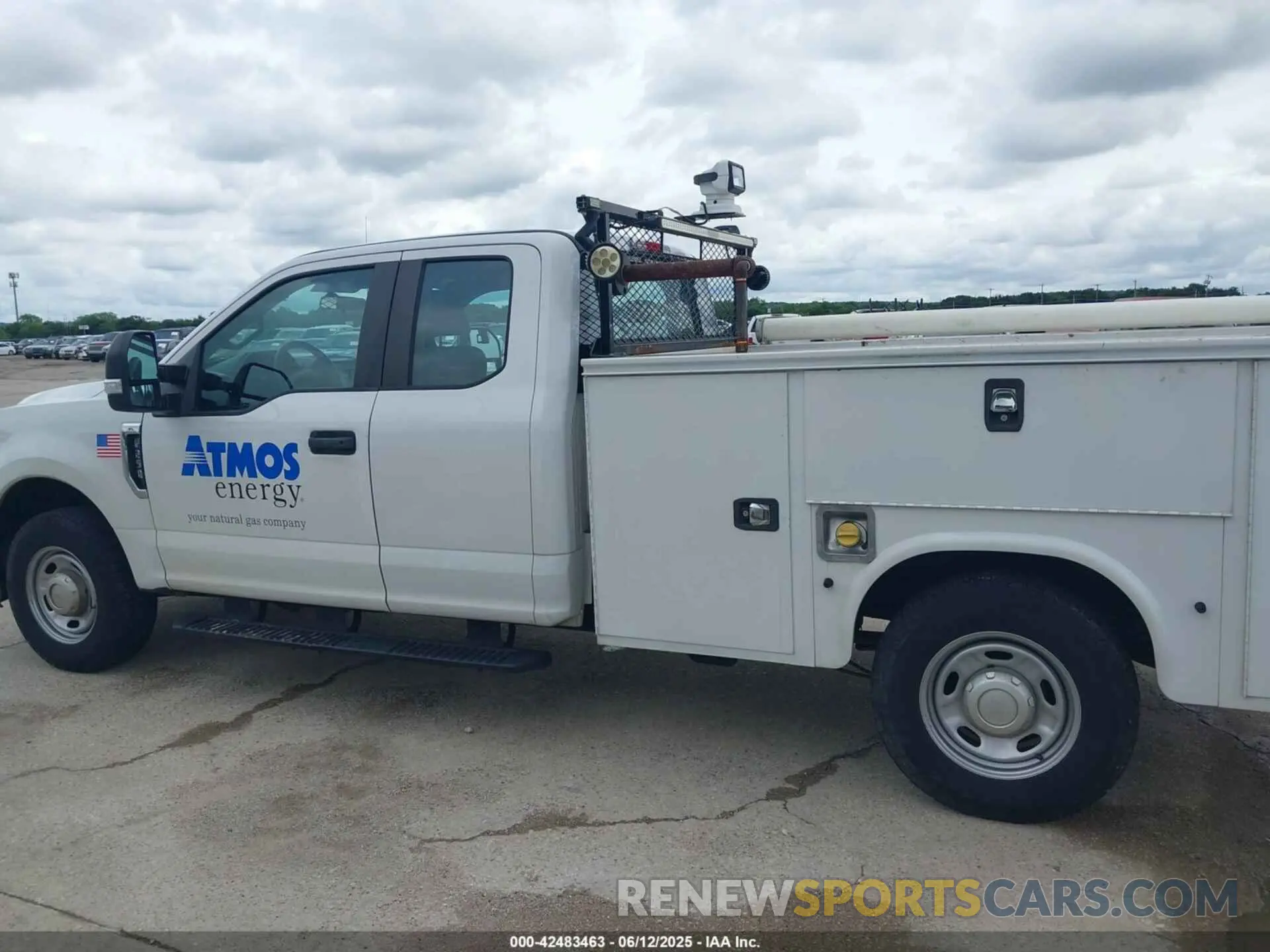 14 Photograph of a damaged car 1FD7X2A68KEE68410 FORD F-250 2019