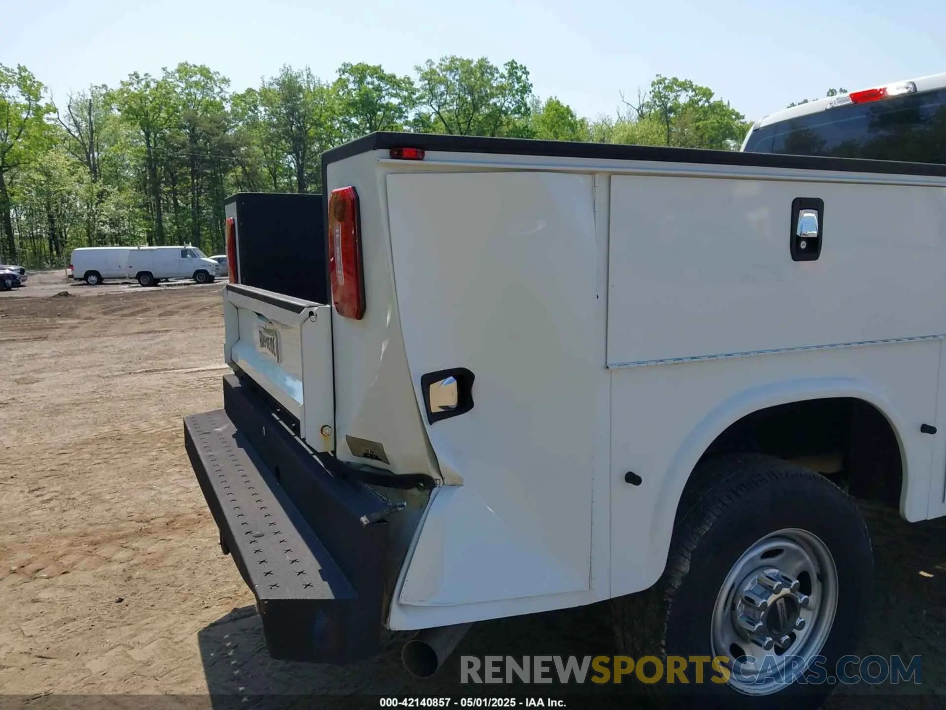 6 Photograph of a damaged car 1FD7X2B69KEE75526 FORD F-250 2019