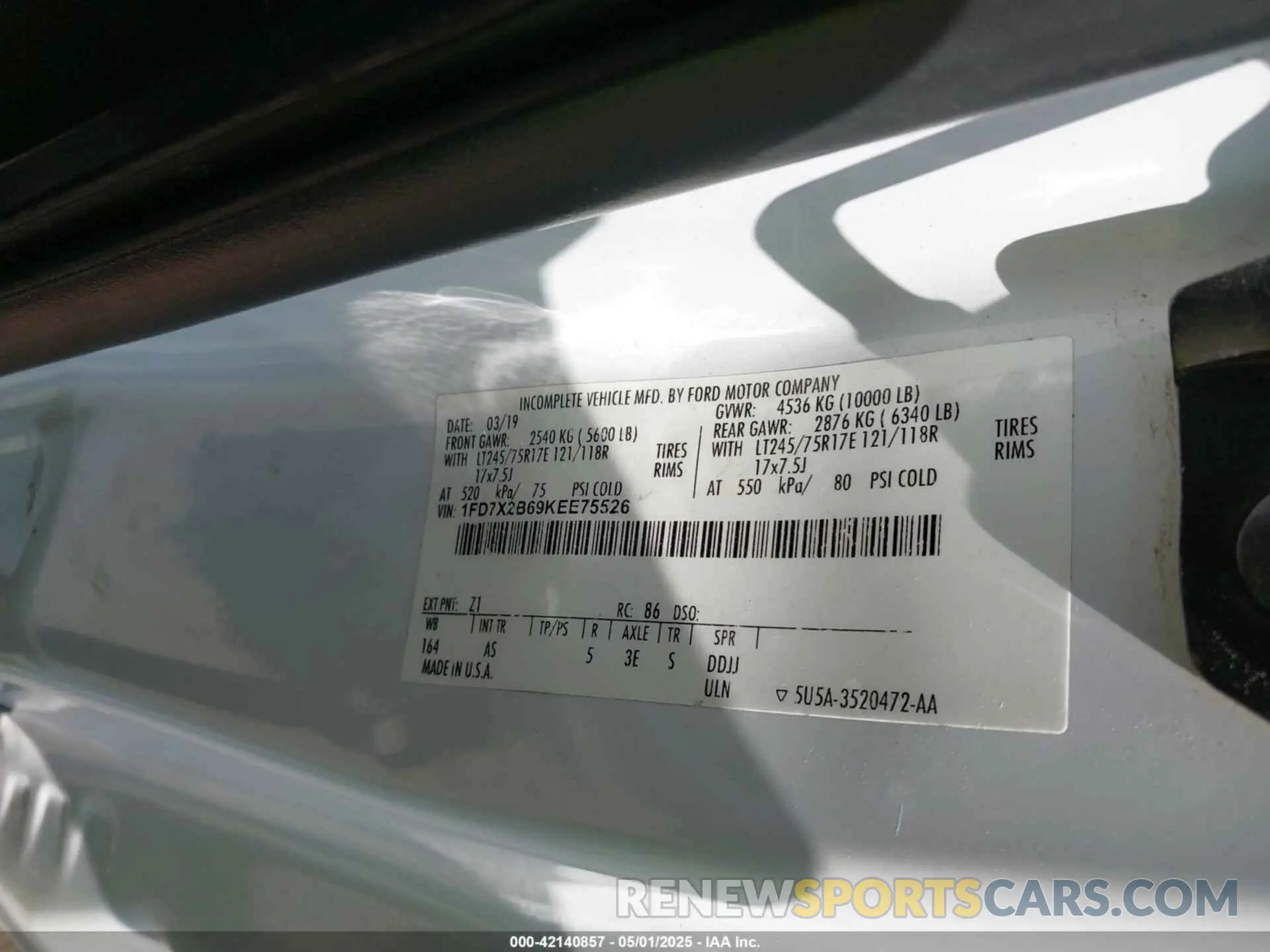 9 Photograph of a damaged car 1FD7X2B69KEE75526 FORD F-250 2019