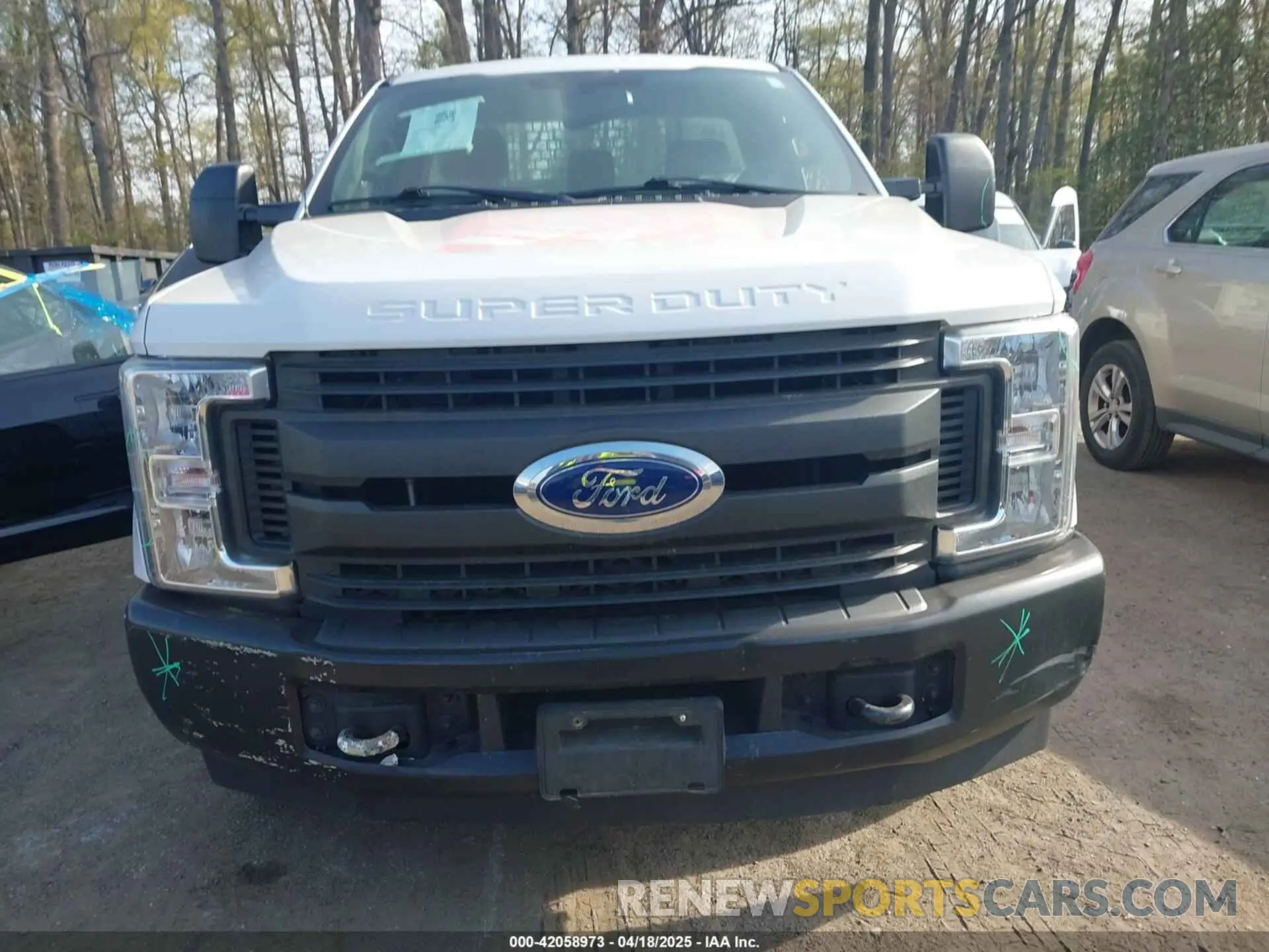 12 Photograph of a damaged car 1FDBF2A66KEG59711 FORD F-250 2019