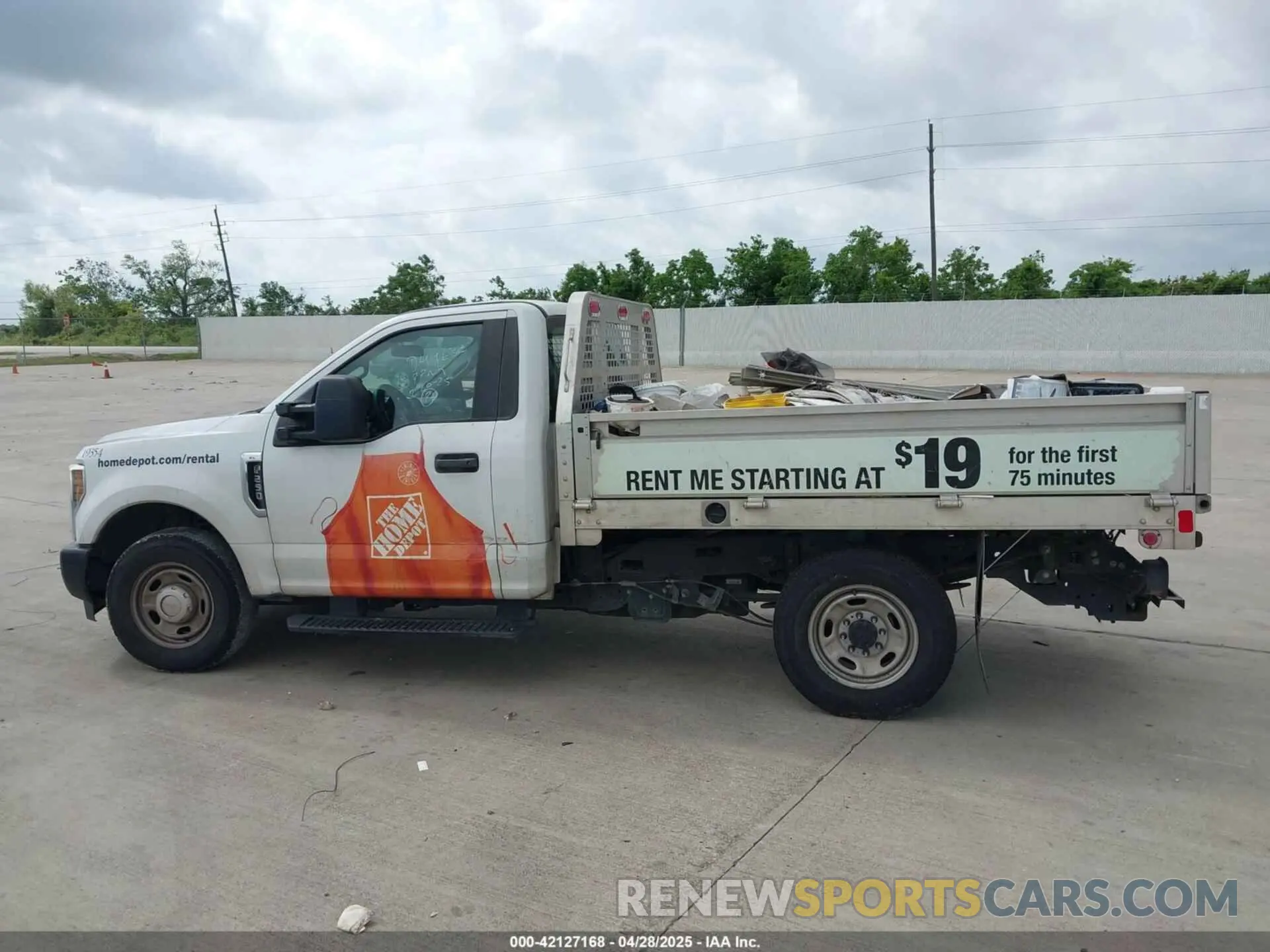 14 Photograph of a damaged car 1FDBF2A69KED44630 FORD F-250 2019