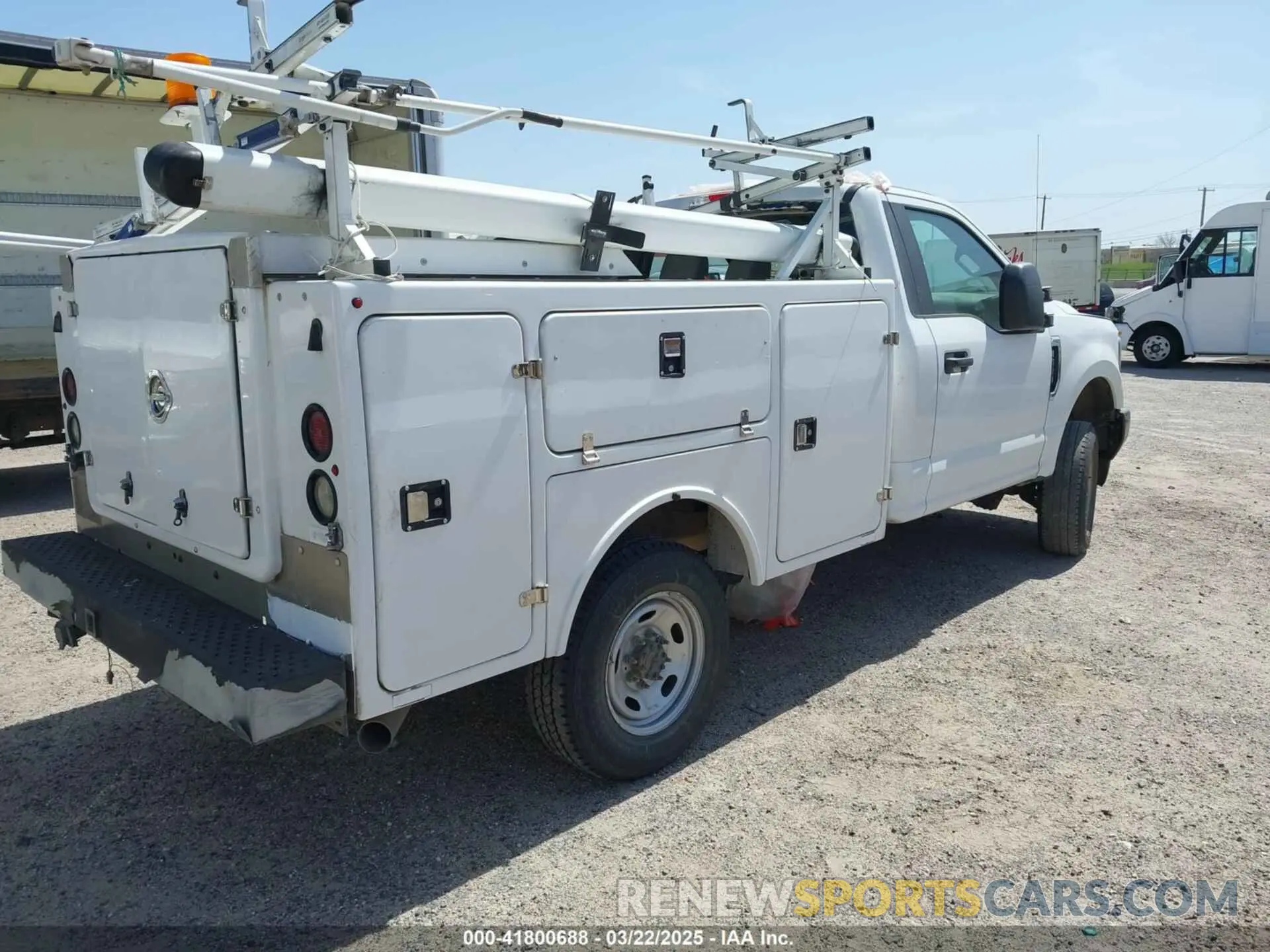 4 Photograph of a damaged car 1FDBF2B69KED38034 FORD F-250 2019
