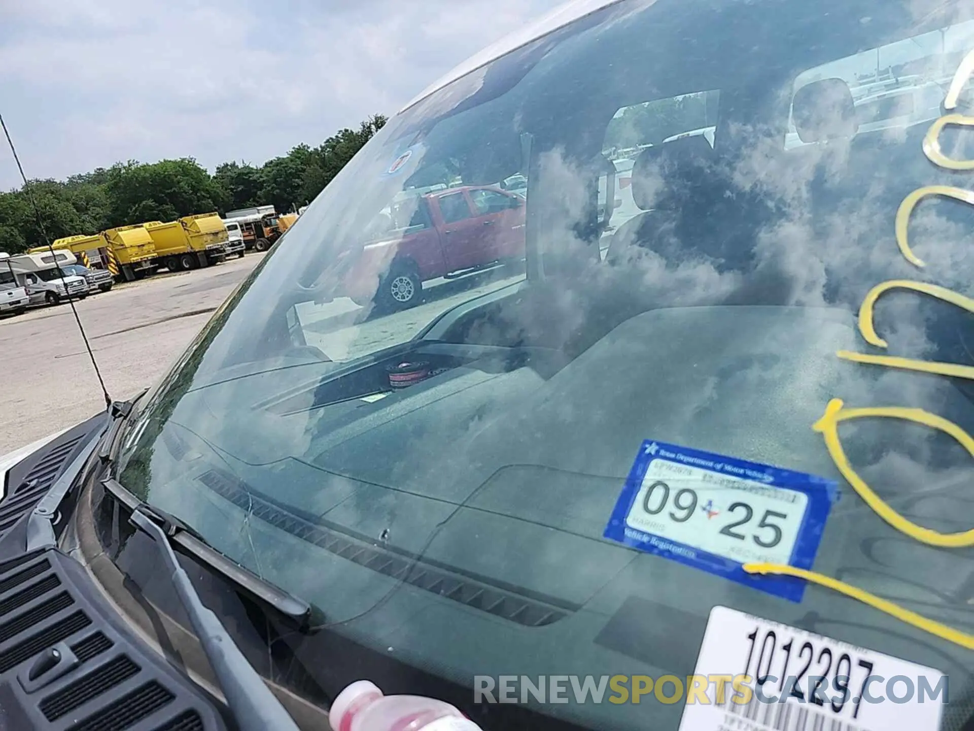 11 Photograph of a damaged car 1FT7W2A64KEC14927 FORD F-250 2019